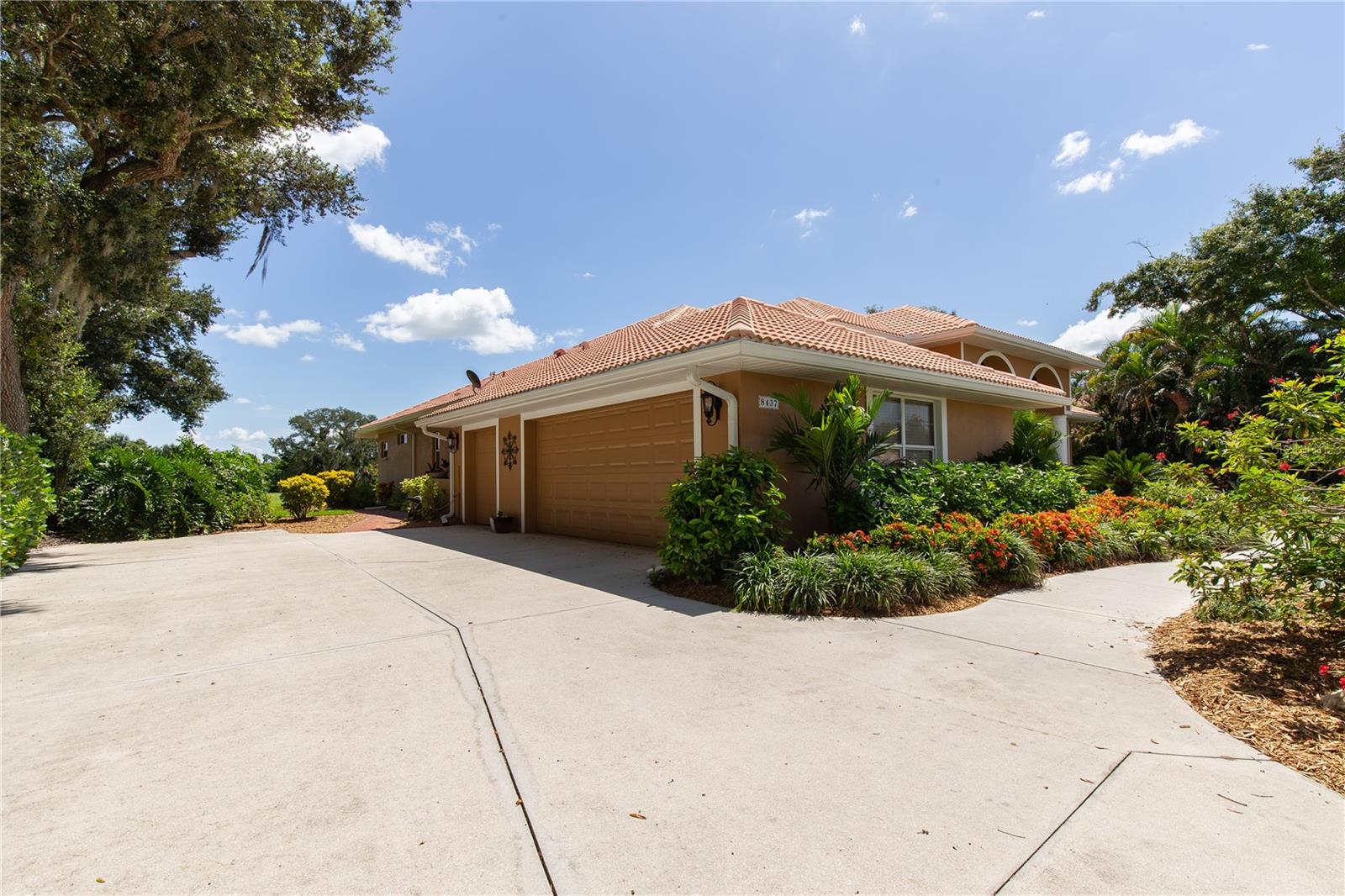 8437 EAGLE PRESERVE WAY — photo 53