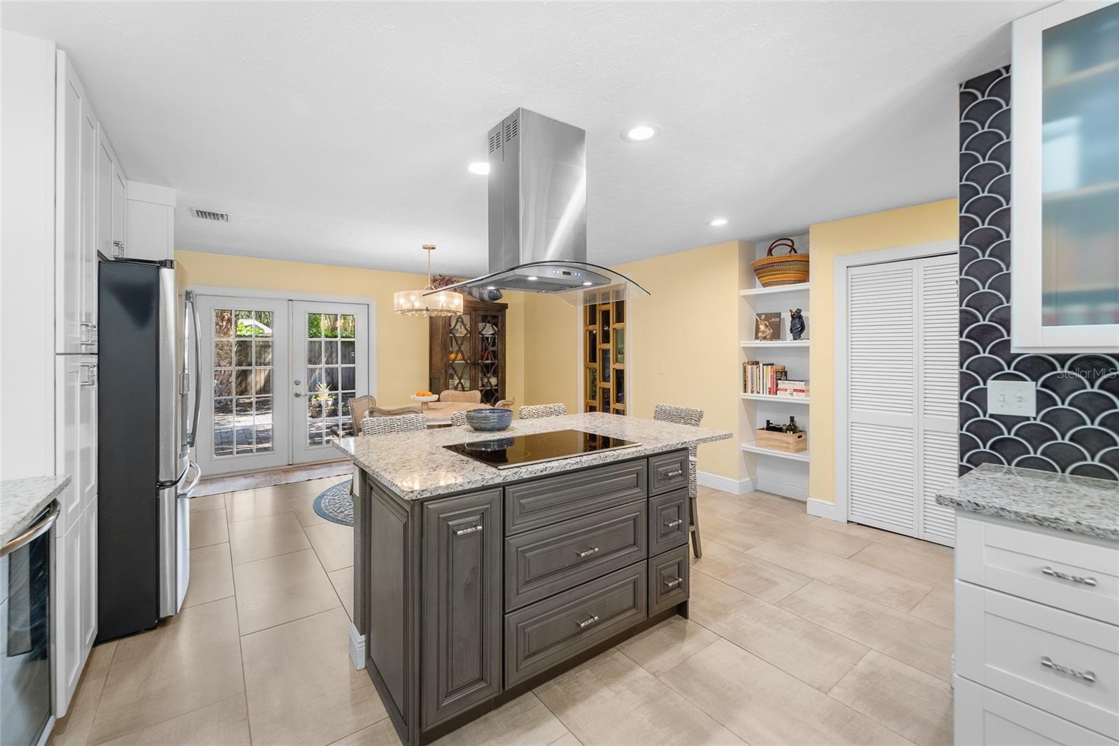 771 INDIAN BEACH CIR — photo 18
