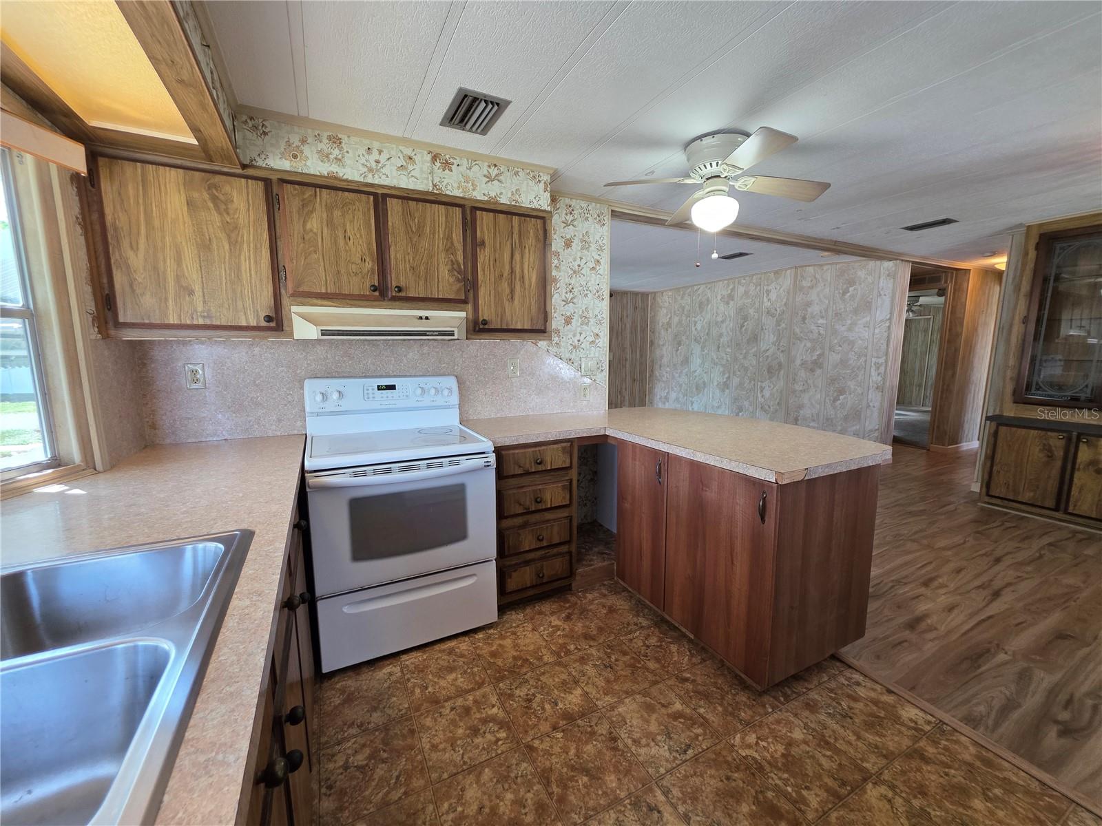 1800 ENGLEWOOD RD #146 — photo 15