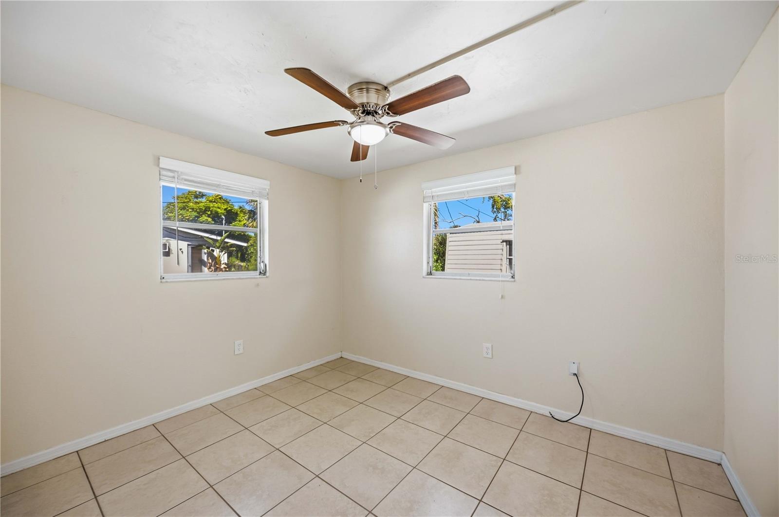 20 W COWLES ST — photo 28