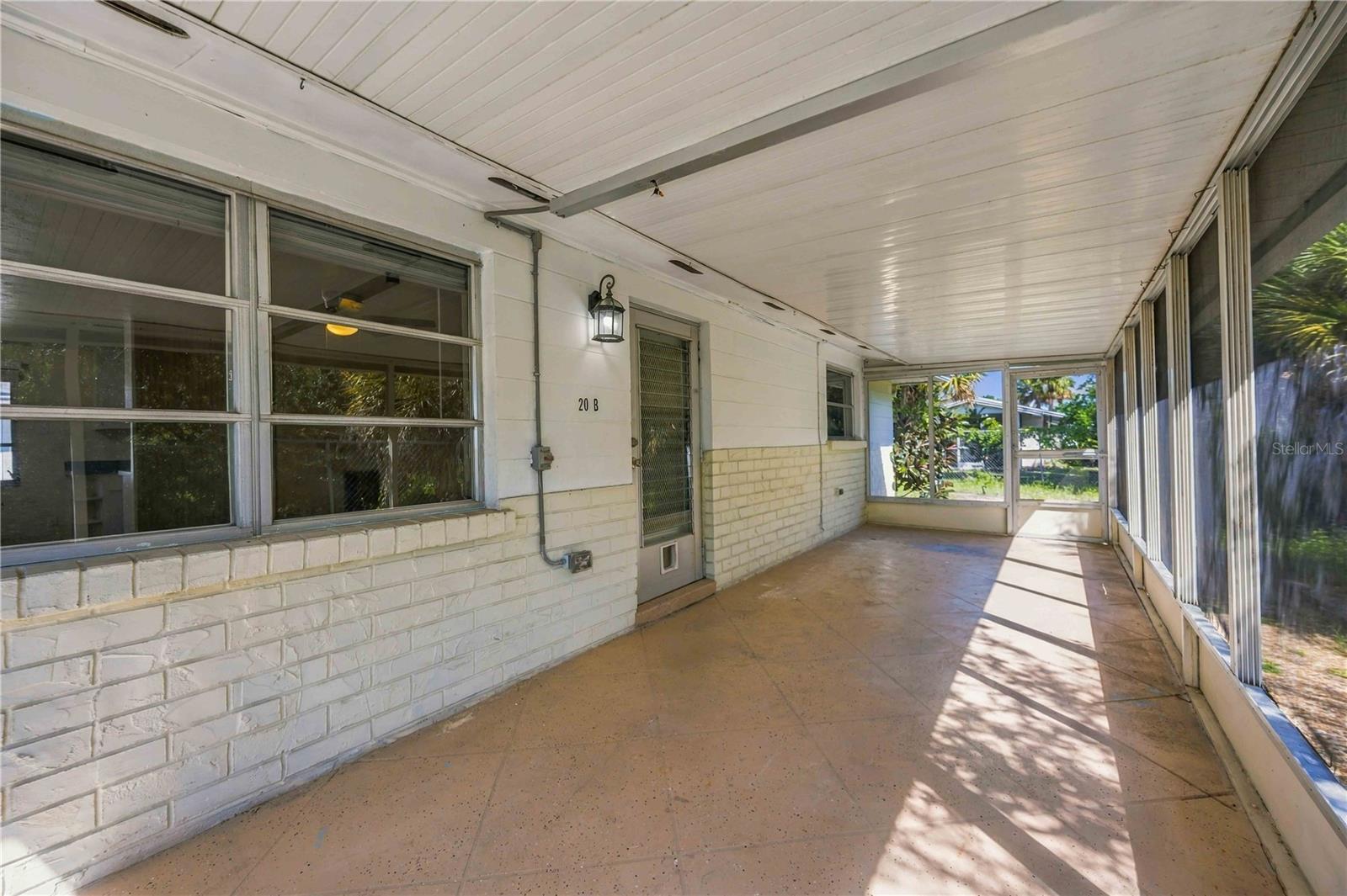 20 W COWLES ST — photo 3