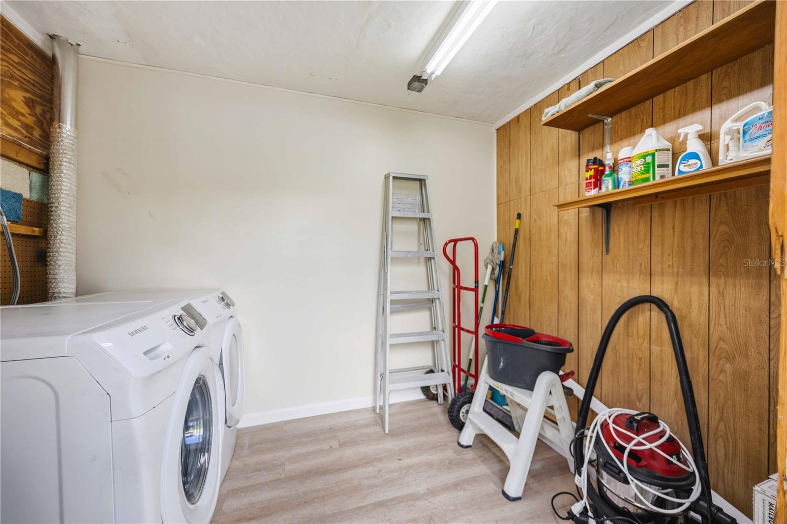 20 W COWLES ST — photo 31