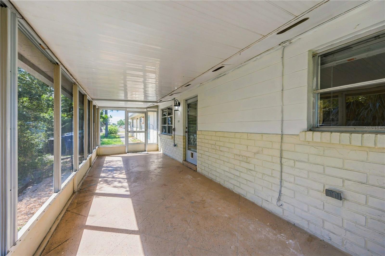20 W COWLES ST — photo 4