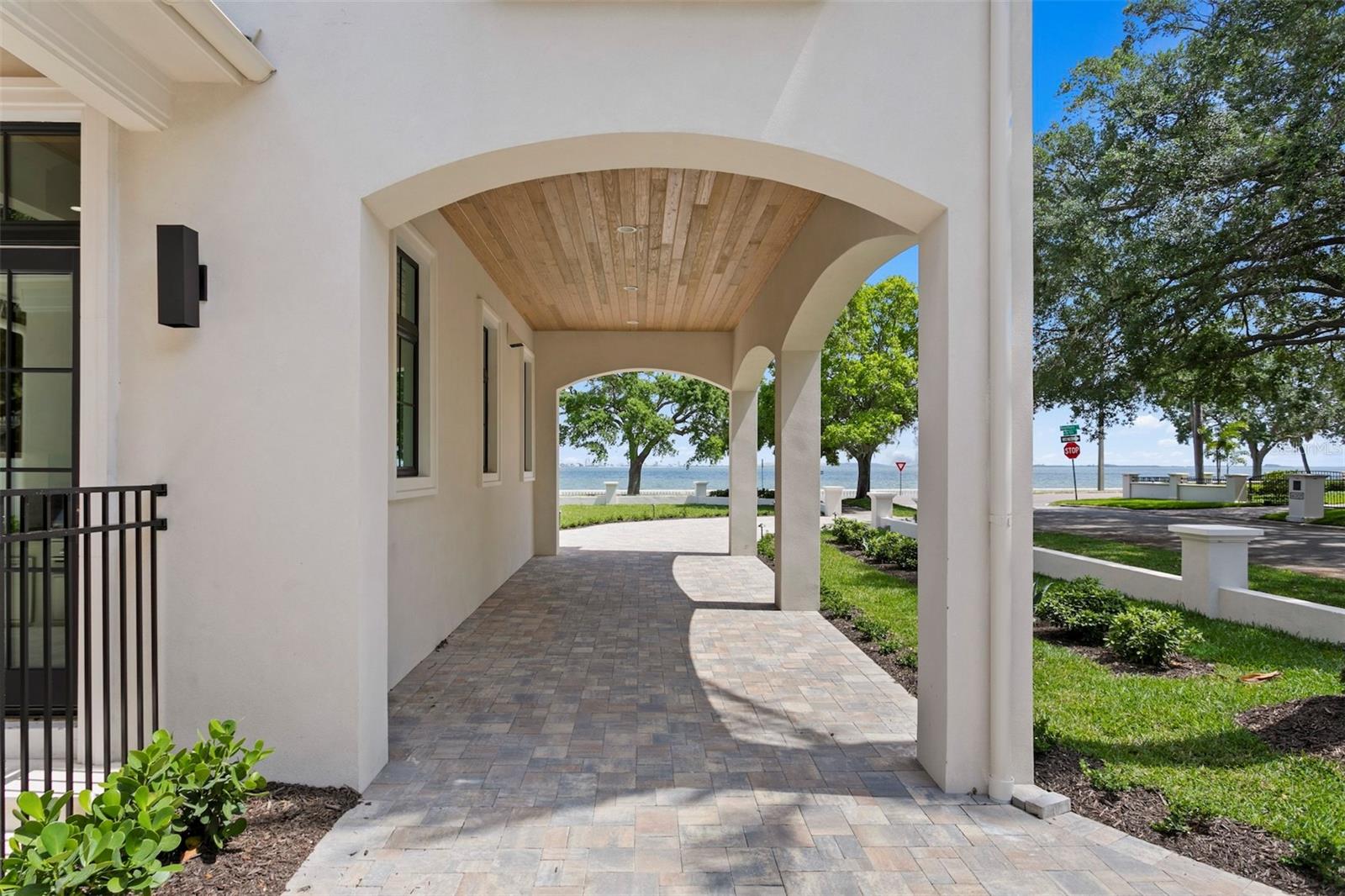 3907 BAYSHORE BLVD — photo 95