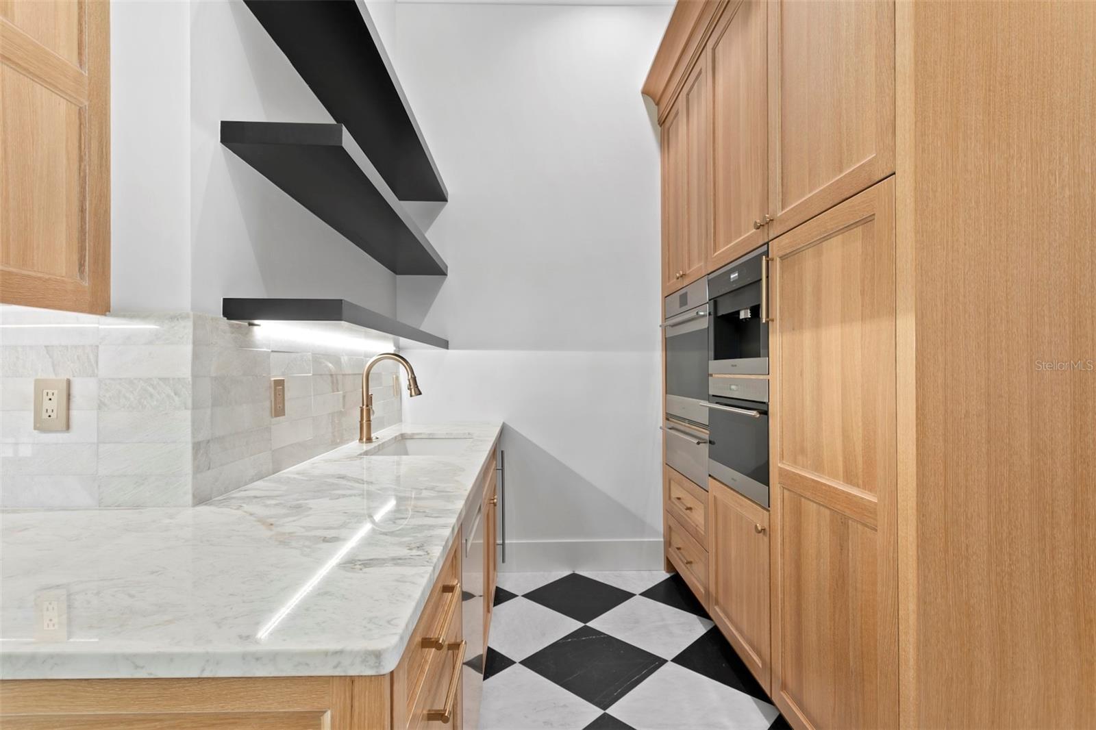 3907 BAYSHORE BLVD — photo 34