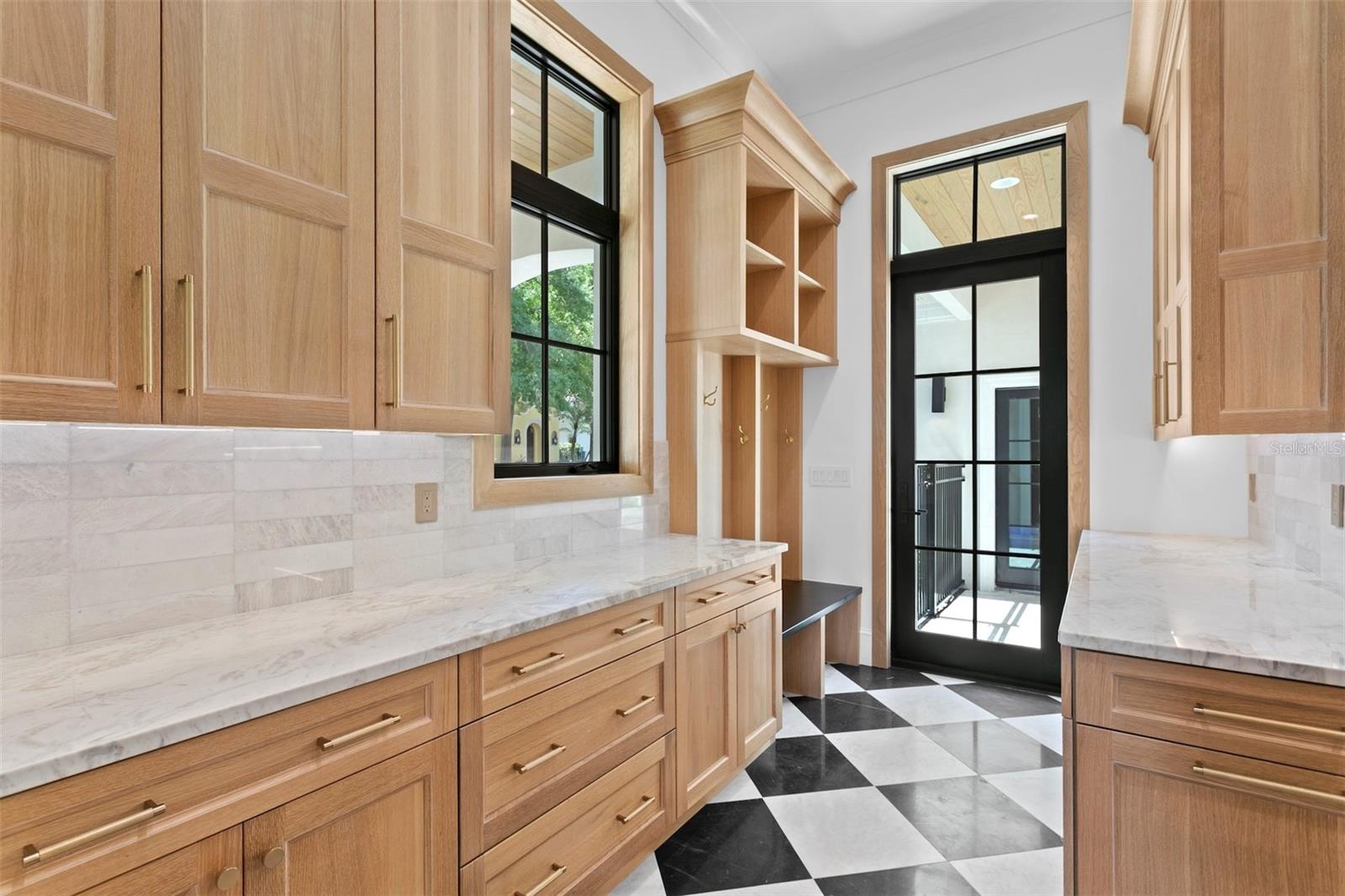 3907 BAYSHORE BLVD — photo 32