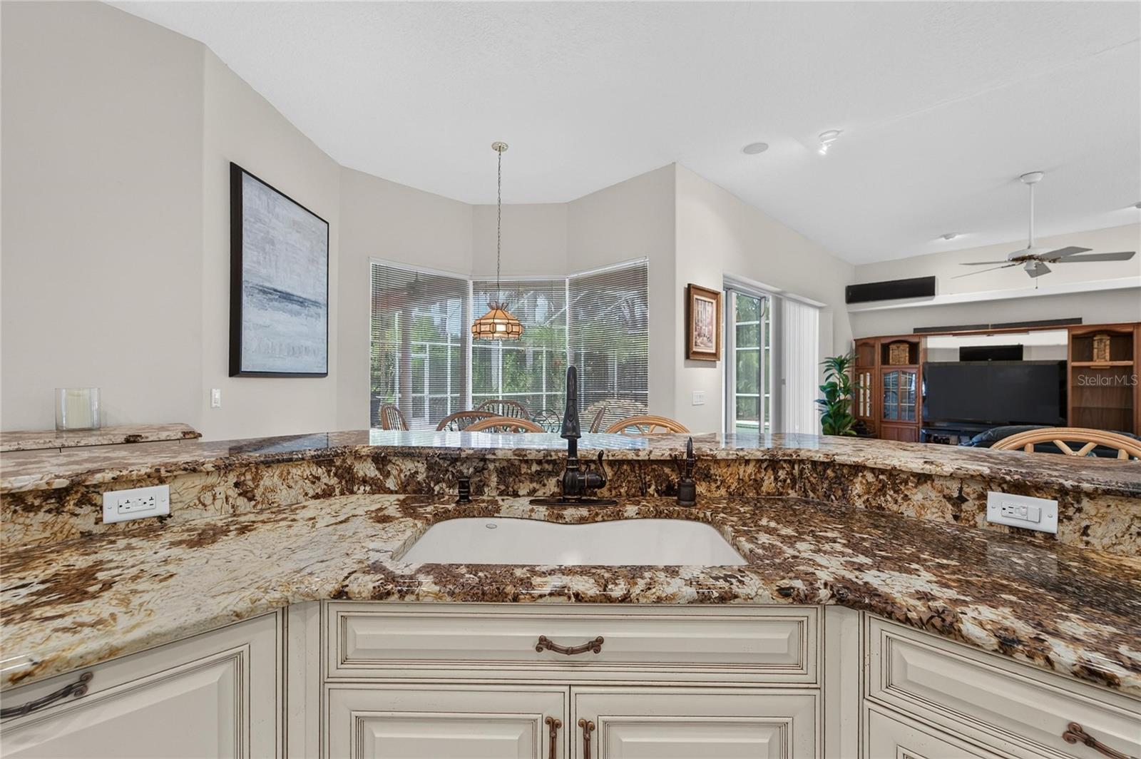 8929 GARNER CT — photo 34