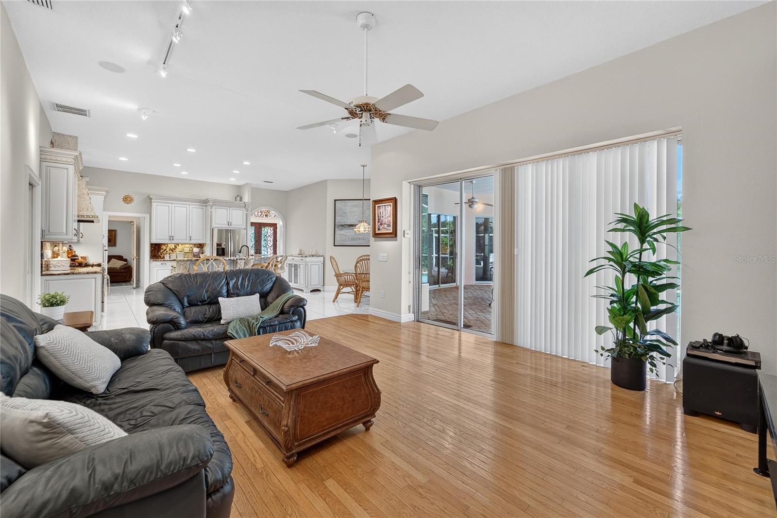 8929 GARNER CT — photo 41