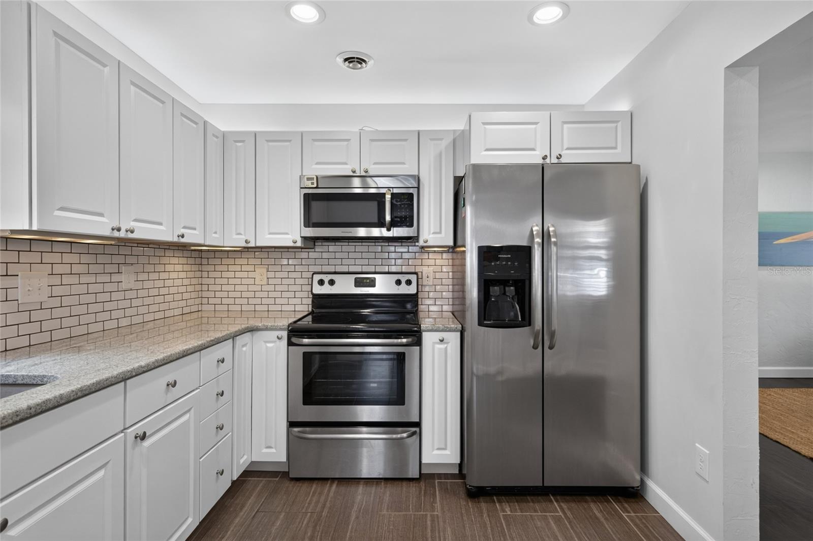1420 GRAY ST S — photo 11