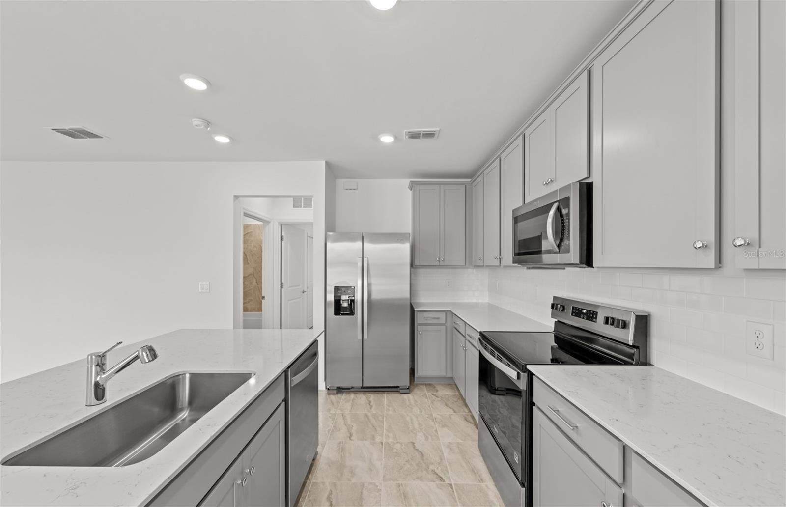 10811 SUN DROP DR — photo 29