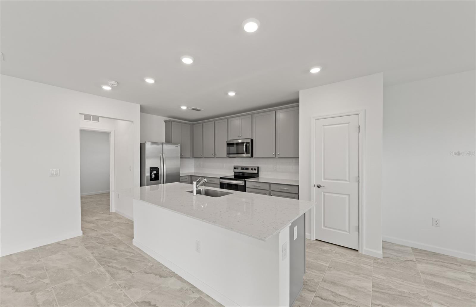 10811 SUN DROP DR — photo 30