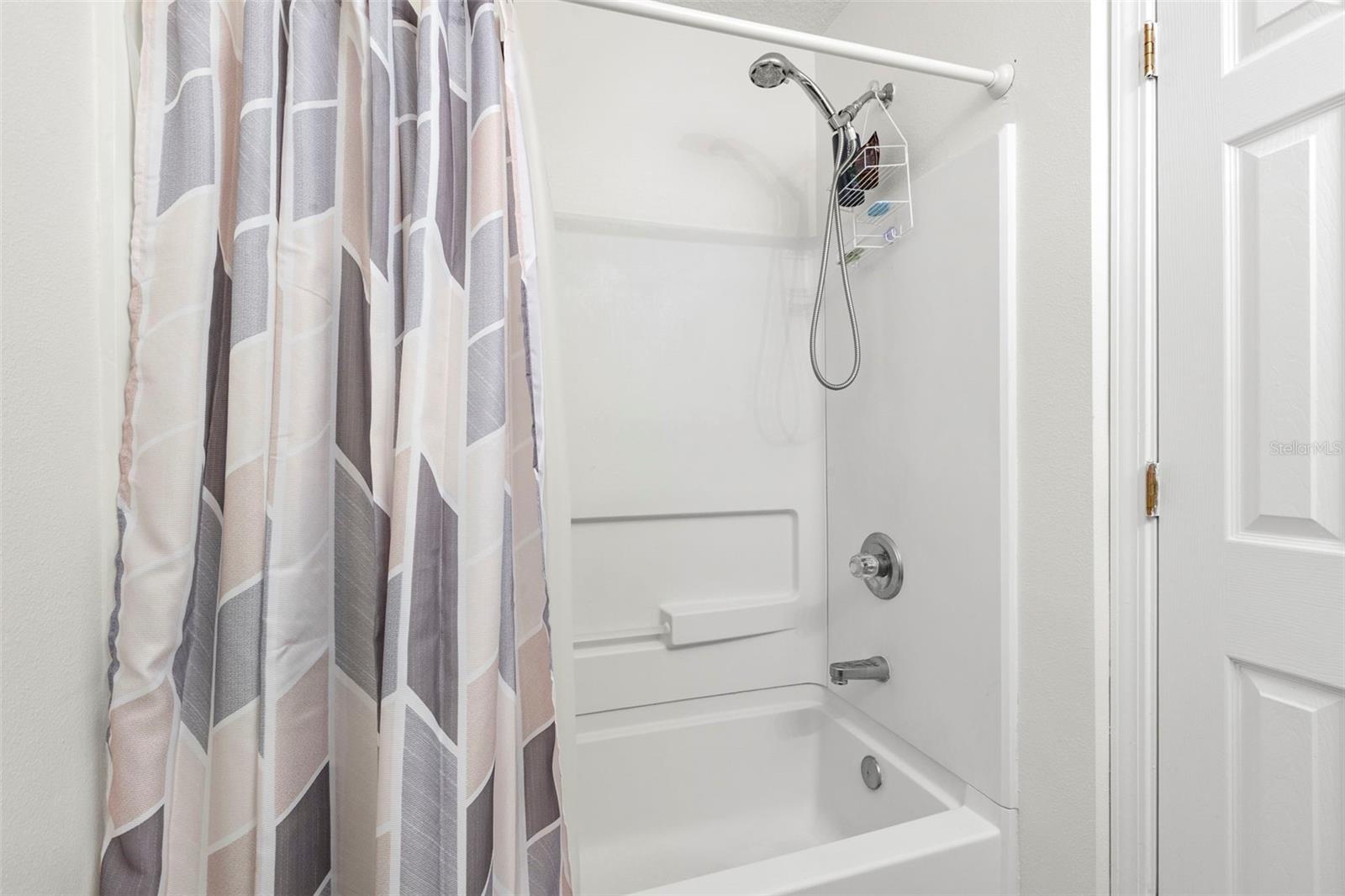 2523 SANDY BEACH LN — photo 31