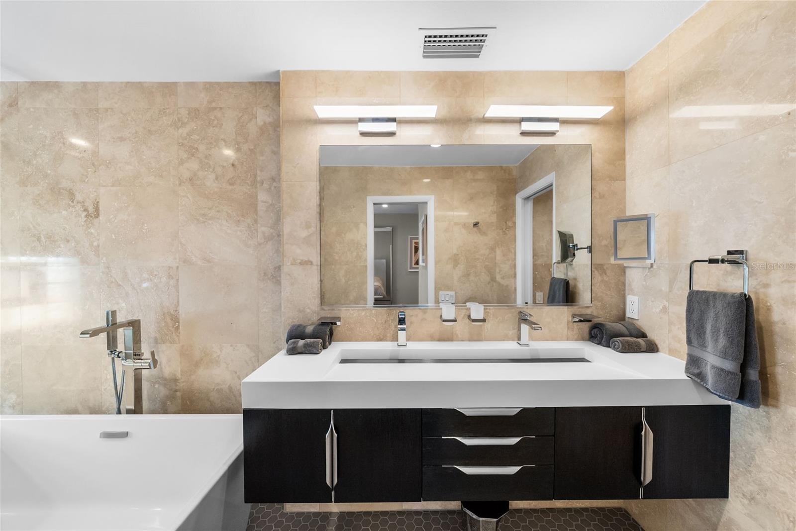 4950 BAYSHORE BLVD #25D — photo 33