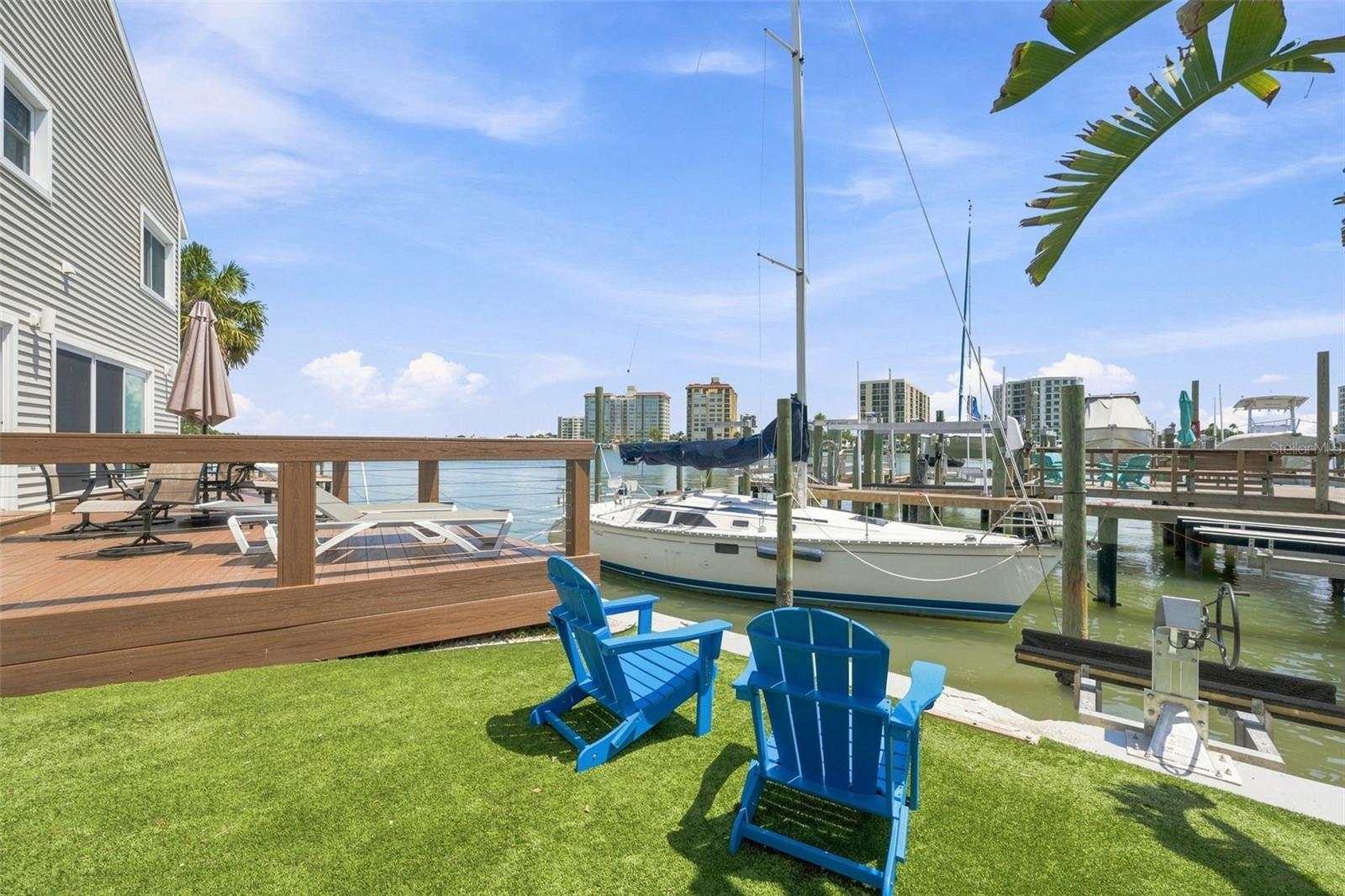 673 BAY ESPLANADE #109 — photo 30