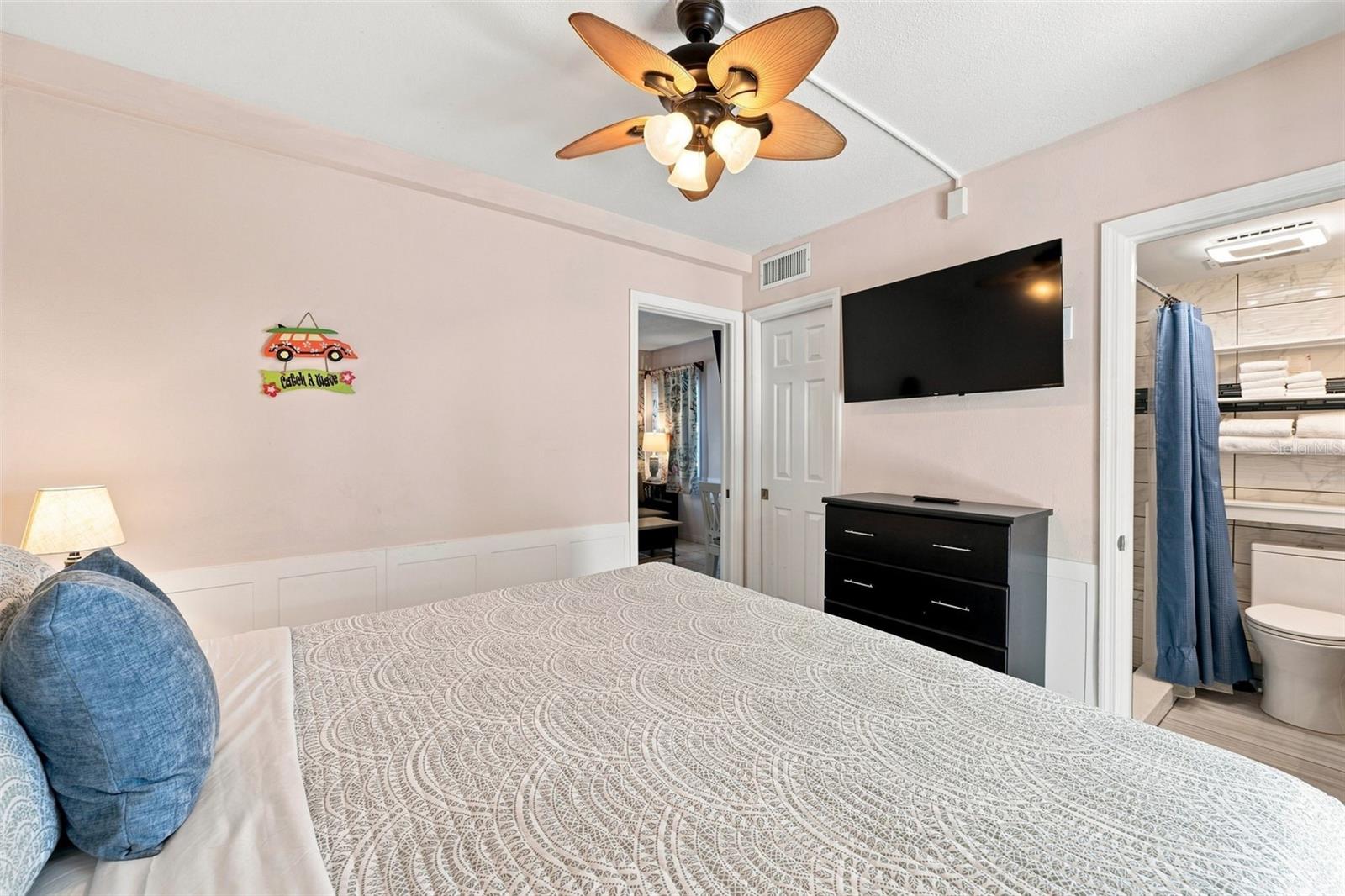 673 BAY ESPLANADE #109 — photo 10