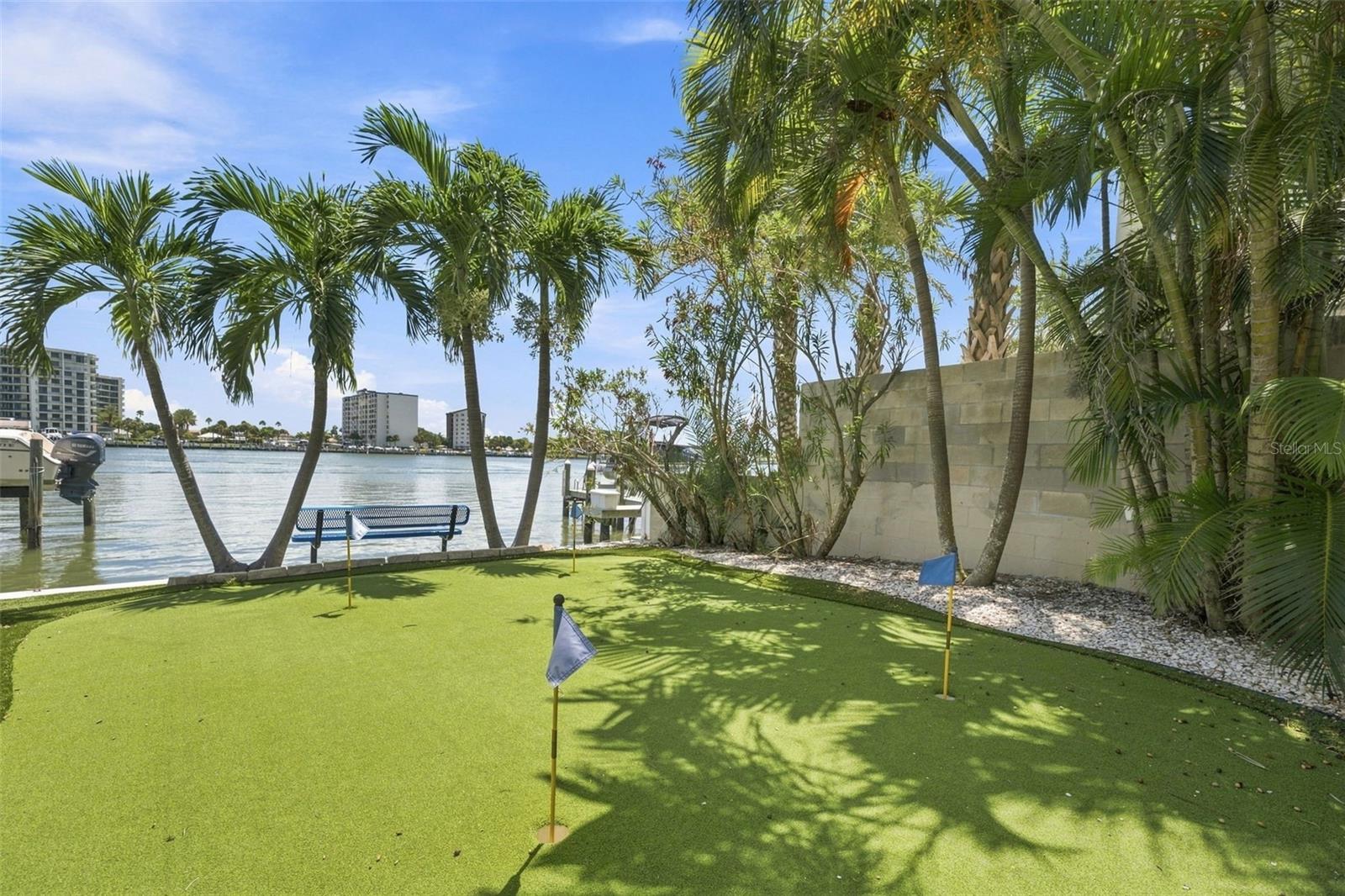 673 BAY ESPLANADE #109 — photo 33
