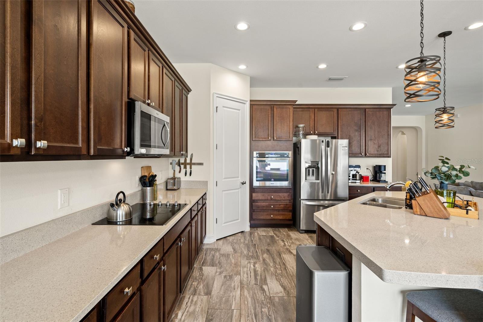 1723 WHITEWILLOW DR — photo 40