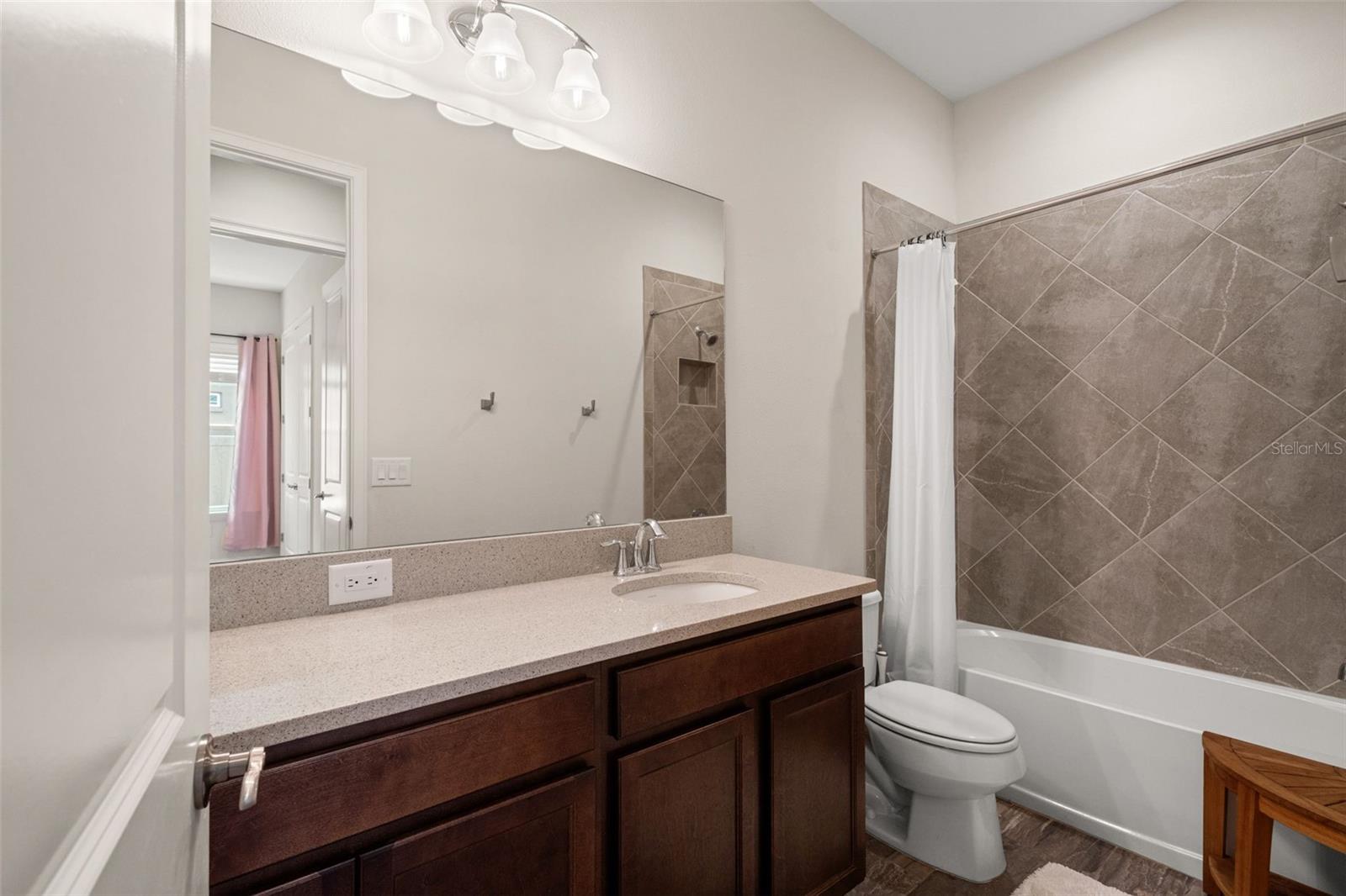 1723 WHITEWILLOW DR — photo 28