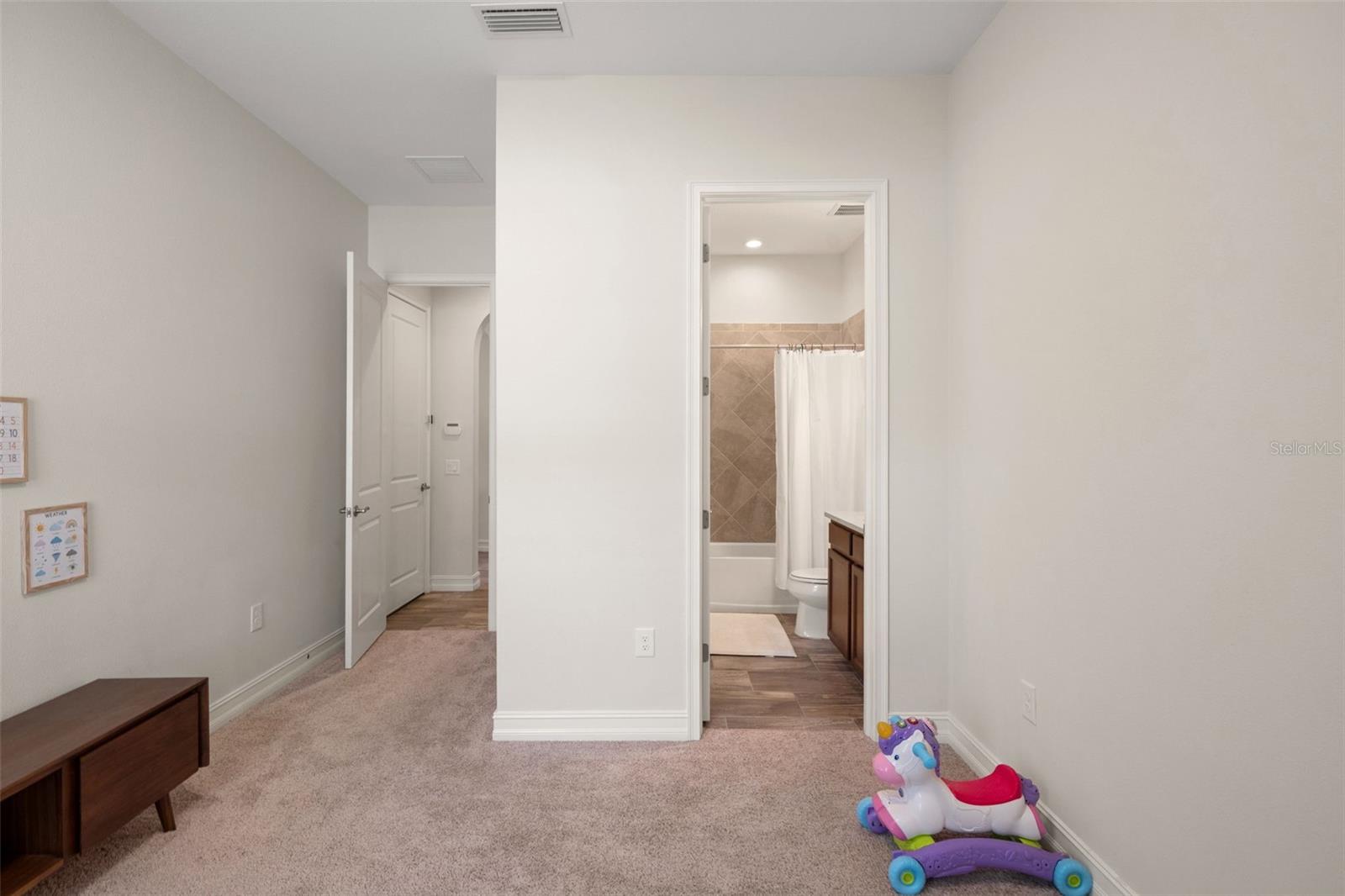 1723 WHITEWILLOW DR — photo 25