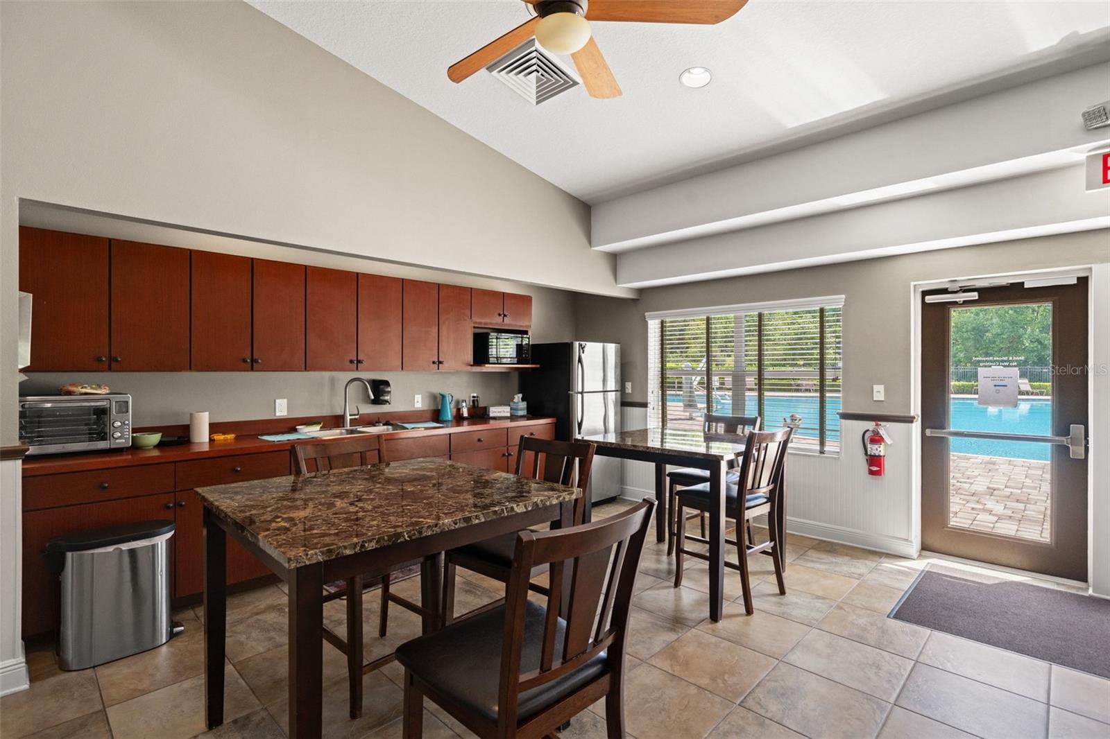 1723 WHITEWILLOW DR — photo 69