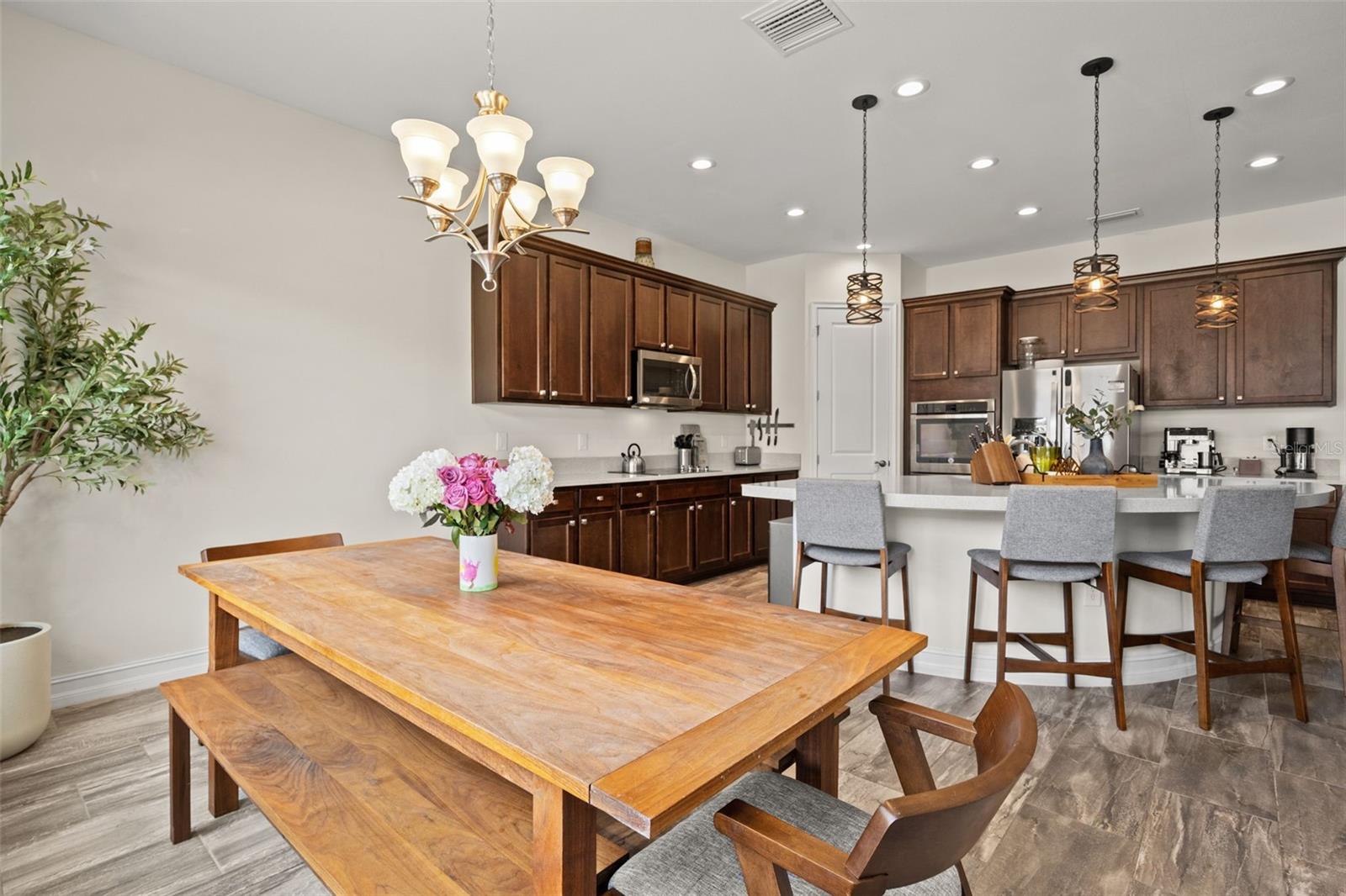 1723 WHITEWILLOW DR — photo 43