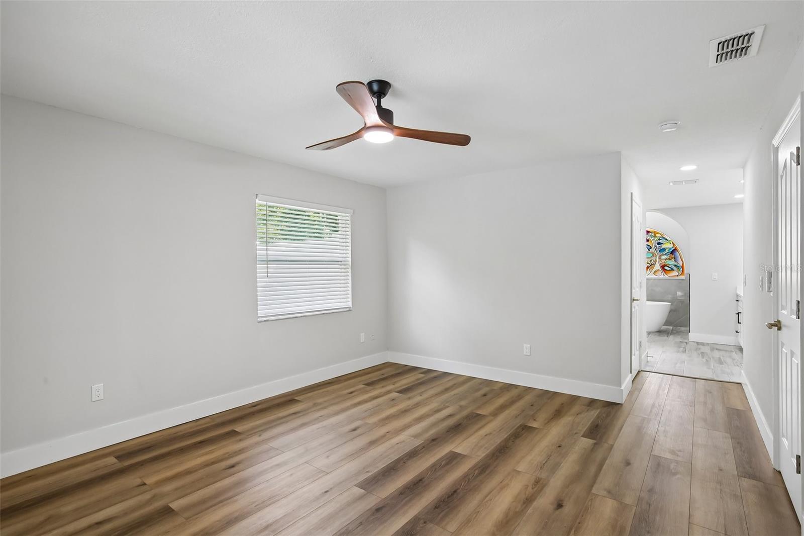 3093 CREST DR — photo 21