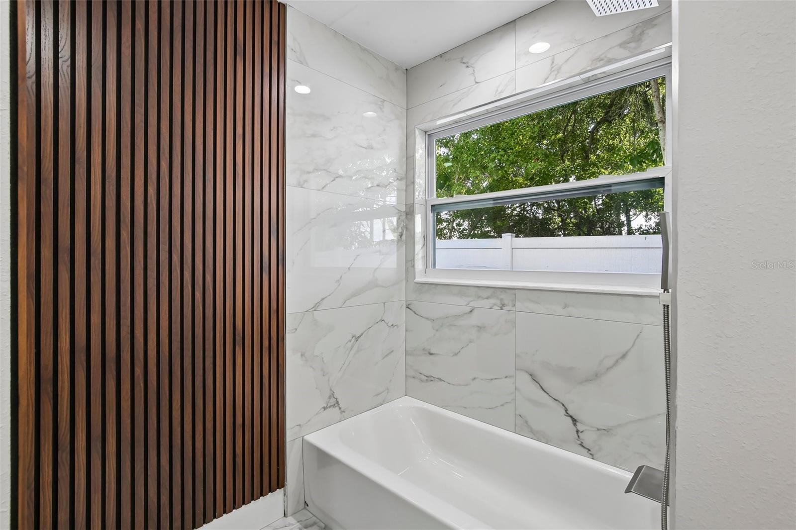 3093 CREST DR — photo 30