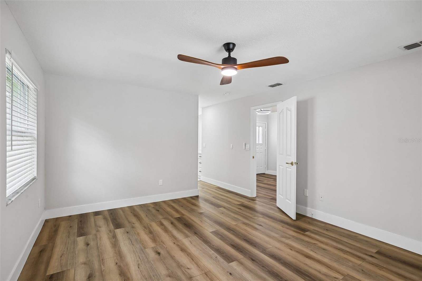 3093 CREST DR — photo 20