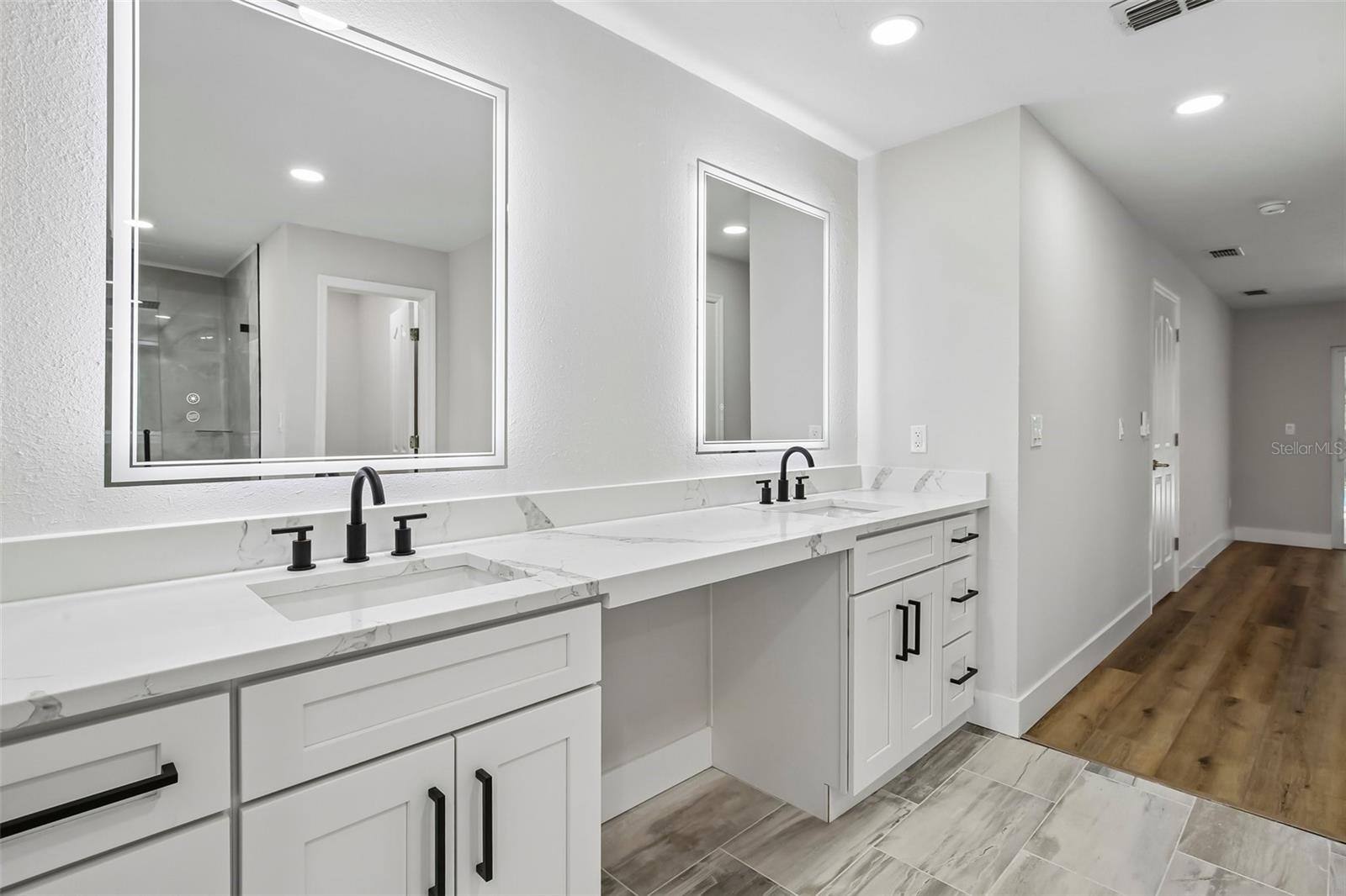3093 CREST DR — photo 26
