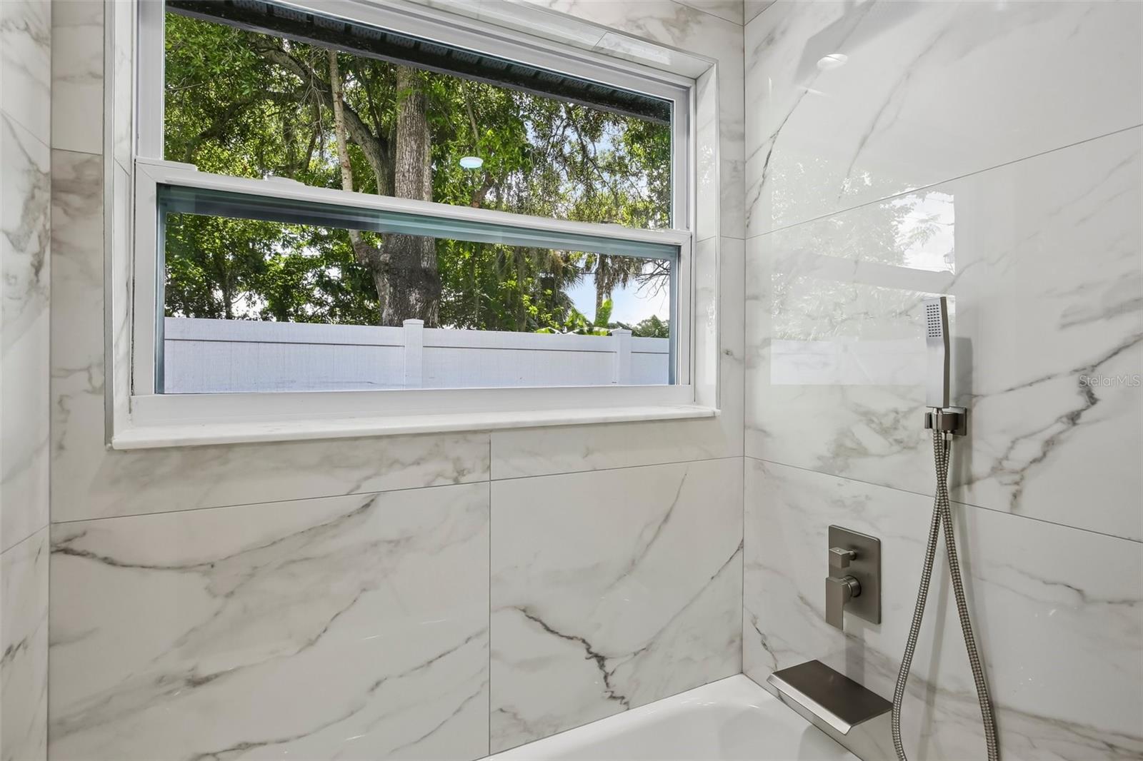 3093 CREST DR — photo 31