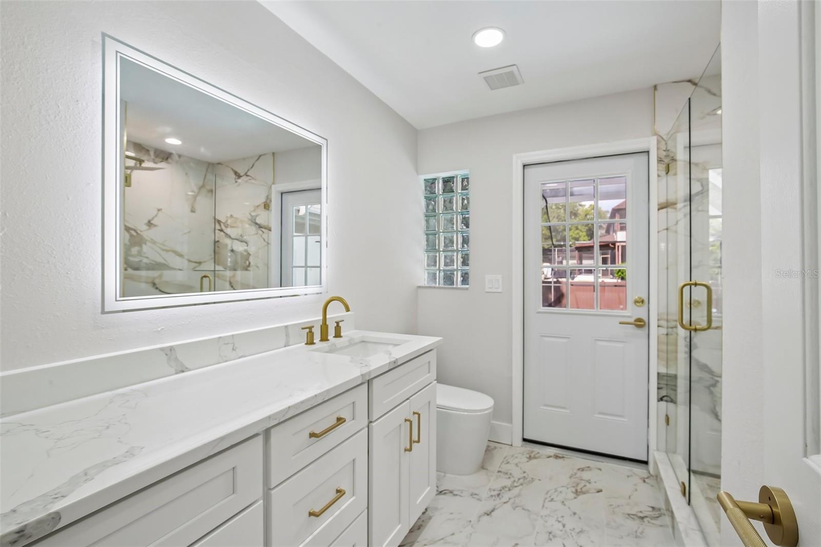 3093 CREST DR — photo 34