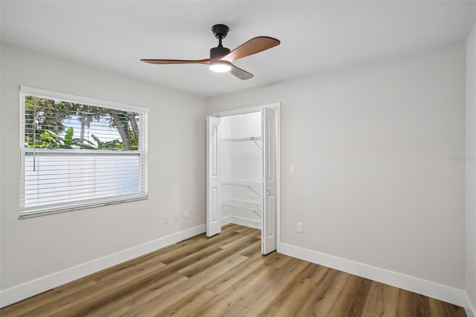 3093 CREST DR — photo 27