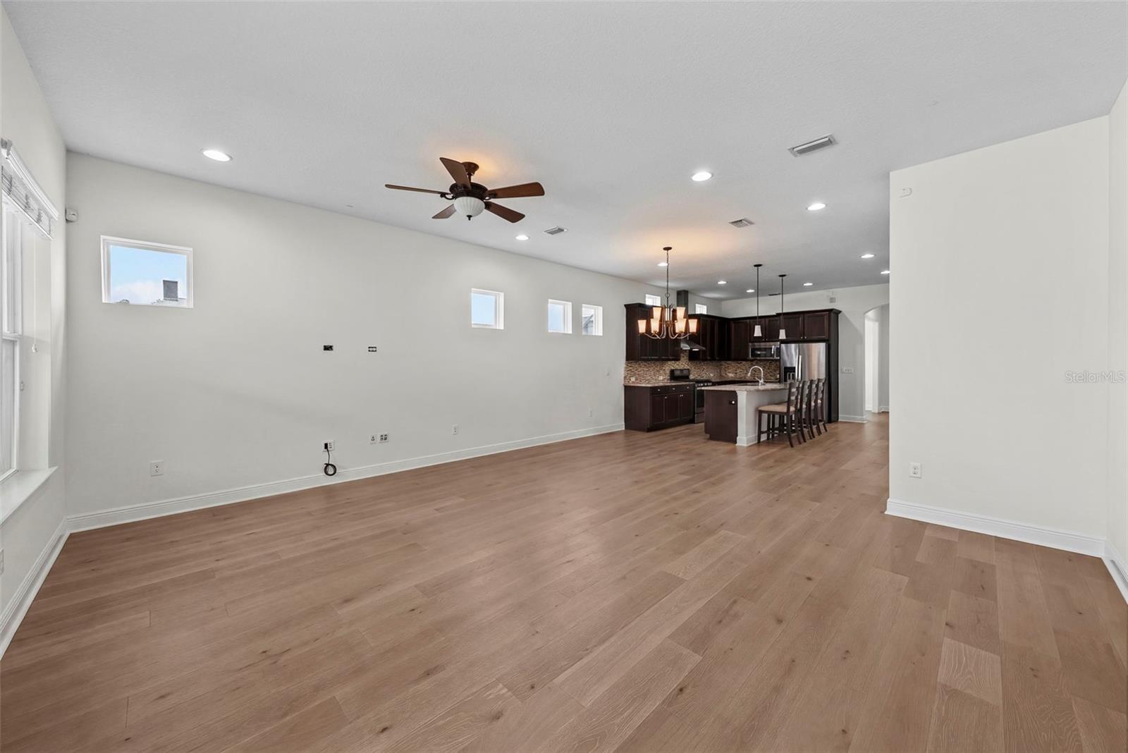 207 S MOODY AVE #A — photo 14