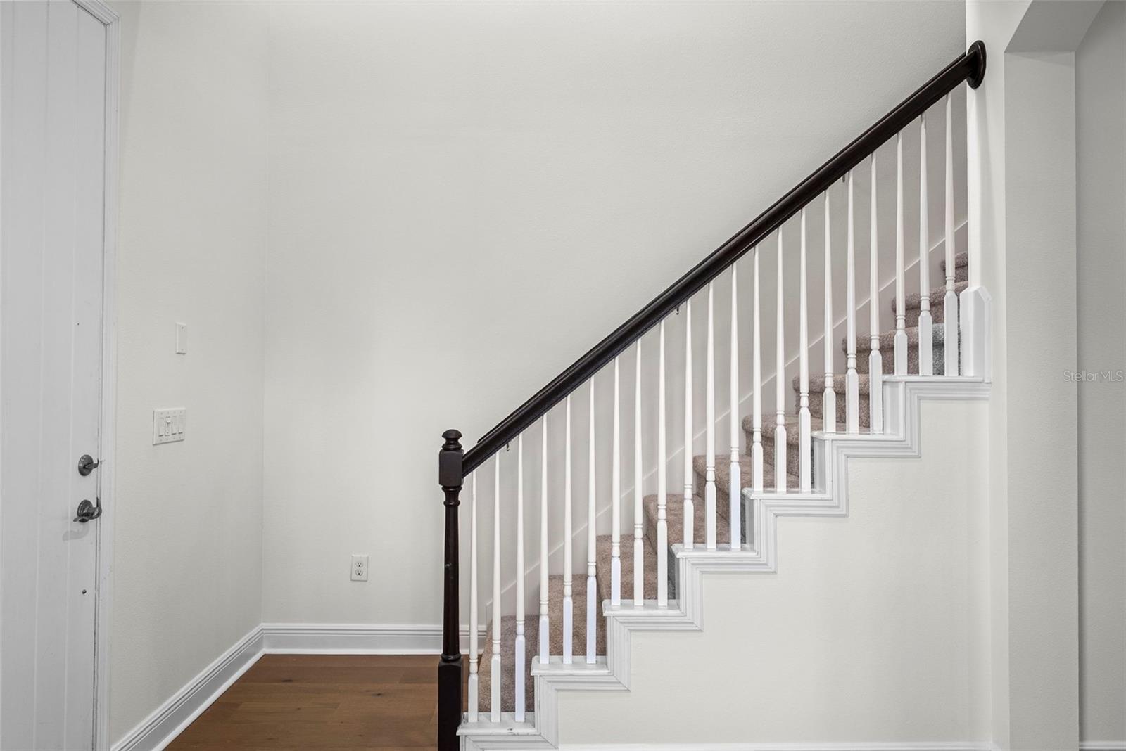 207 S MOODY AVE #A — photo 20