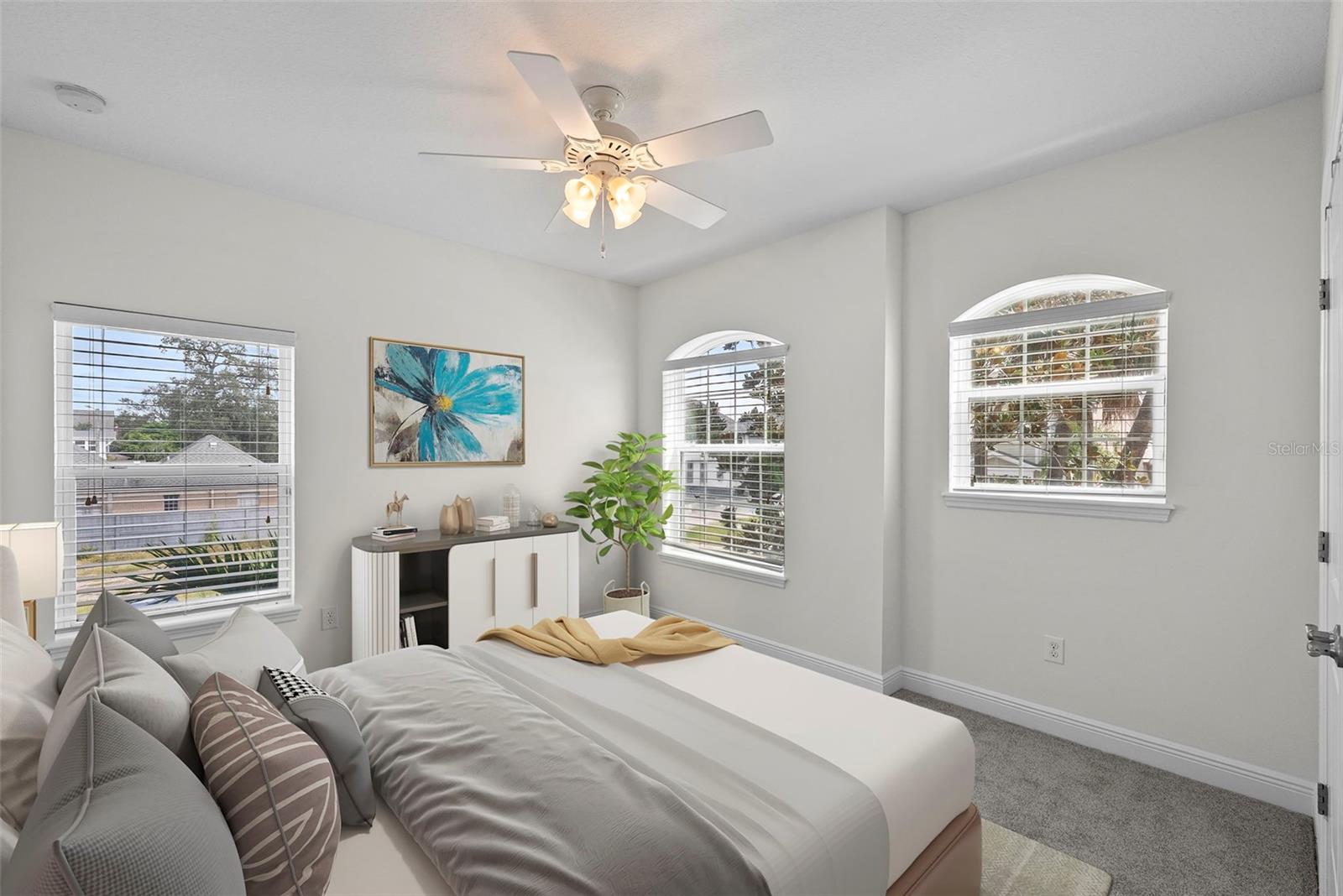 207 S MOODY AVE #A — photo 32