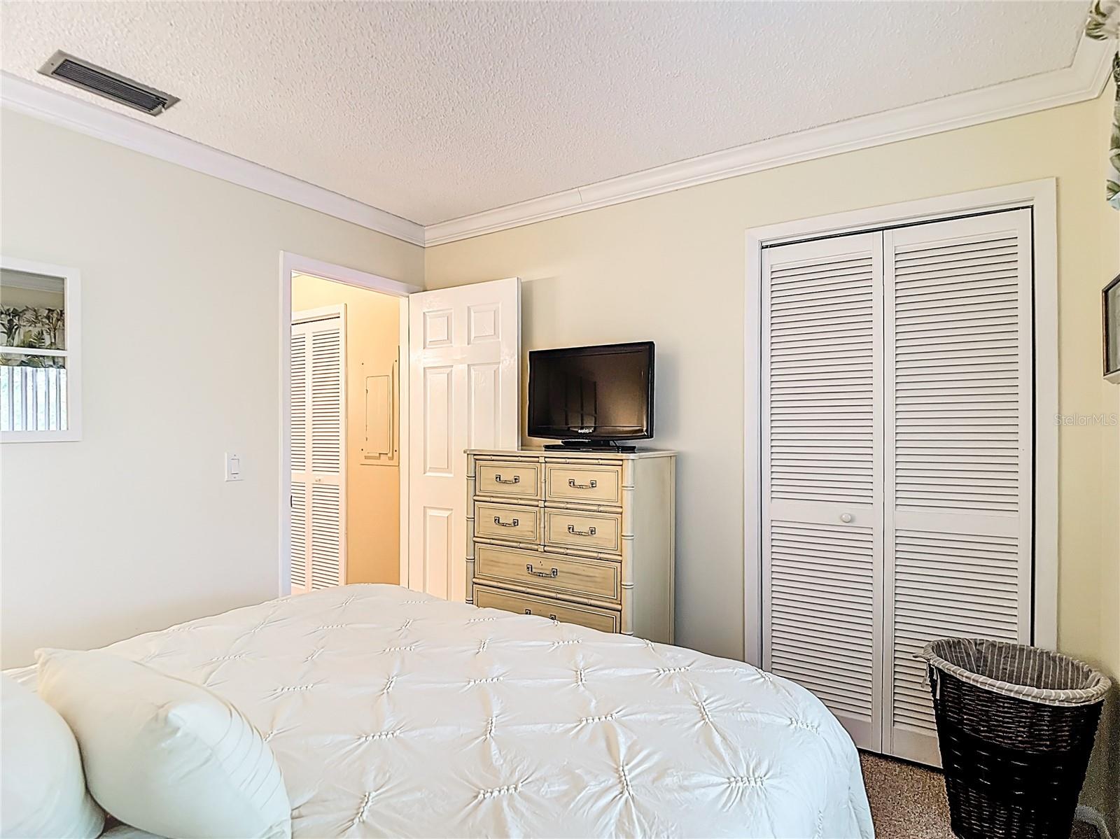 12820 WEDGEWOOD WAY #D — photo 31