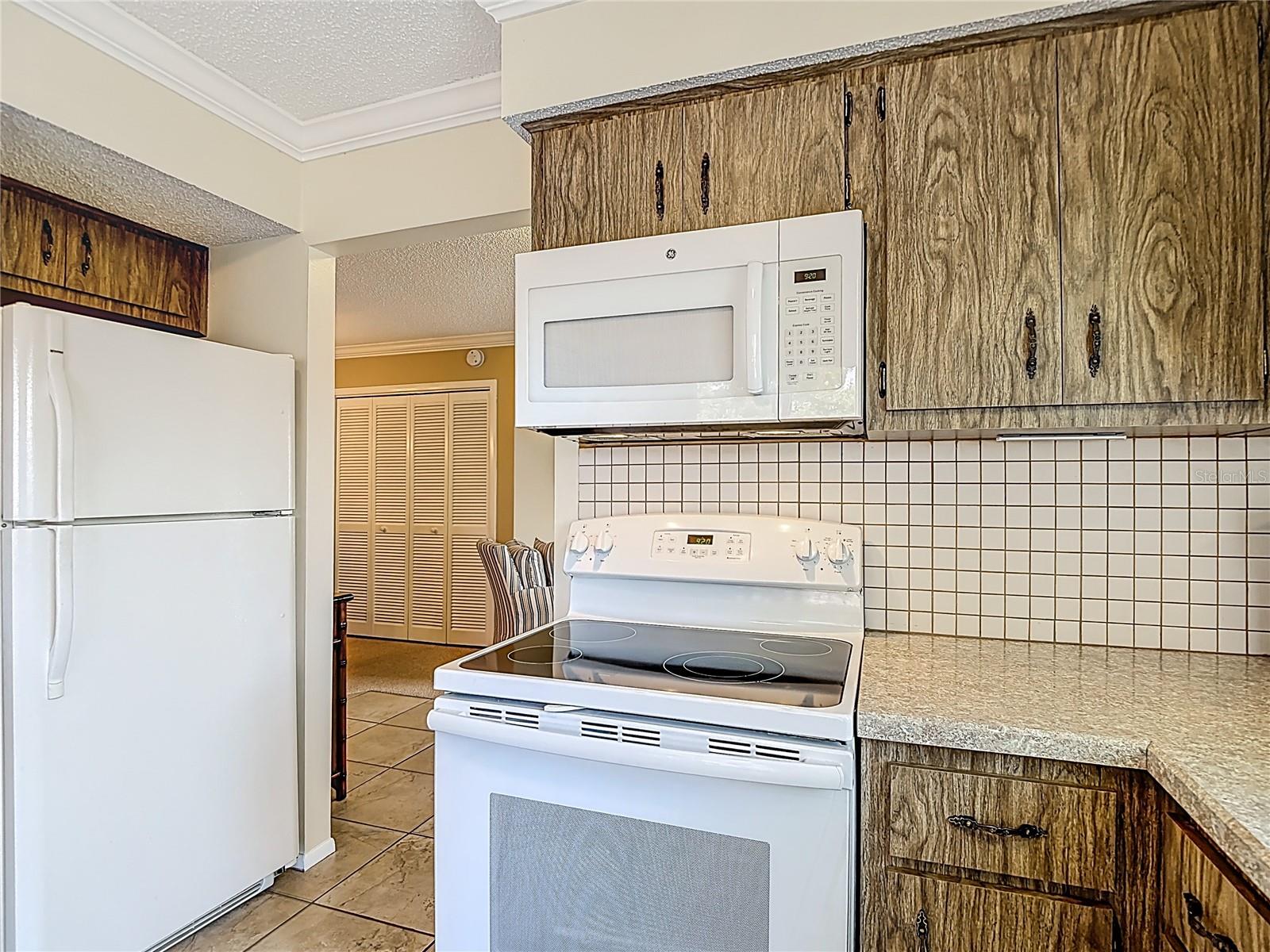 12820 WEDGEWOOD WAY #D — photo 47
