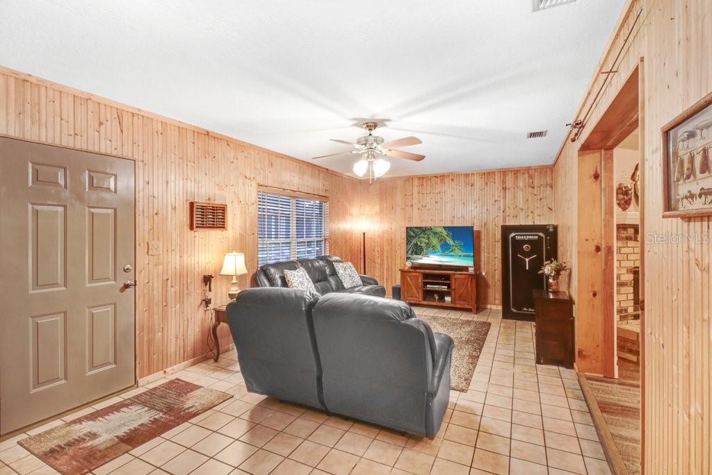 13221 TOM GALLAGHER RD — photo 32