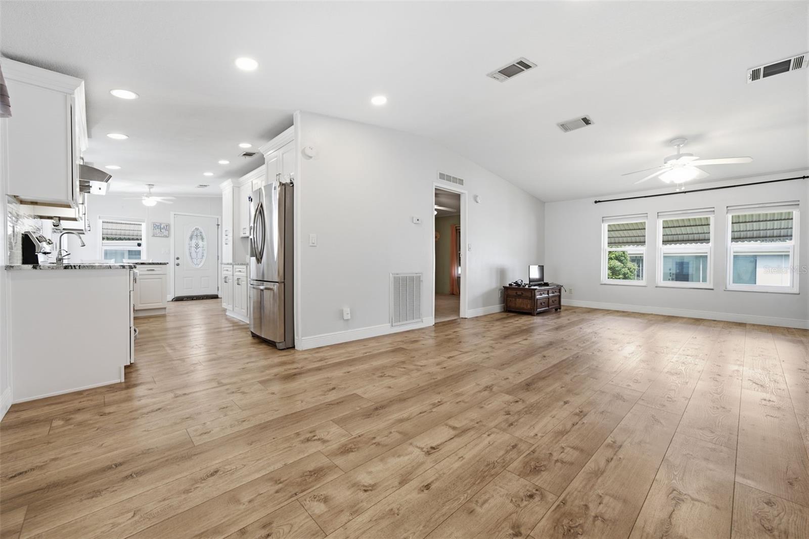 7 FRANGIPANI CIR — photo 5