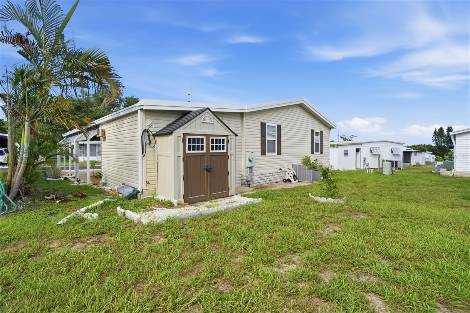 7 FRANGIPANI CIR — photo 21