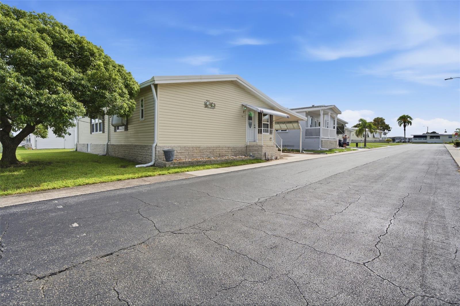 7 FRANGIPANI CIR — photo 2