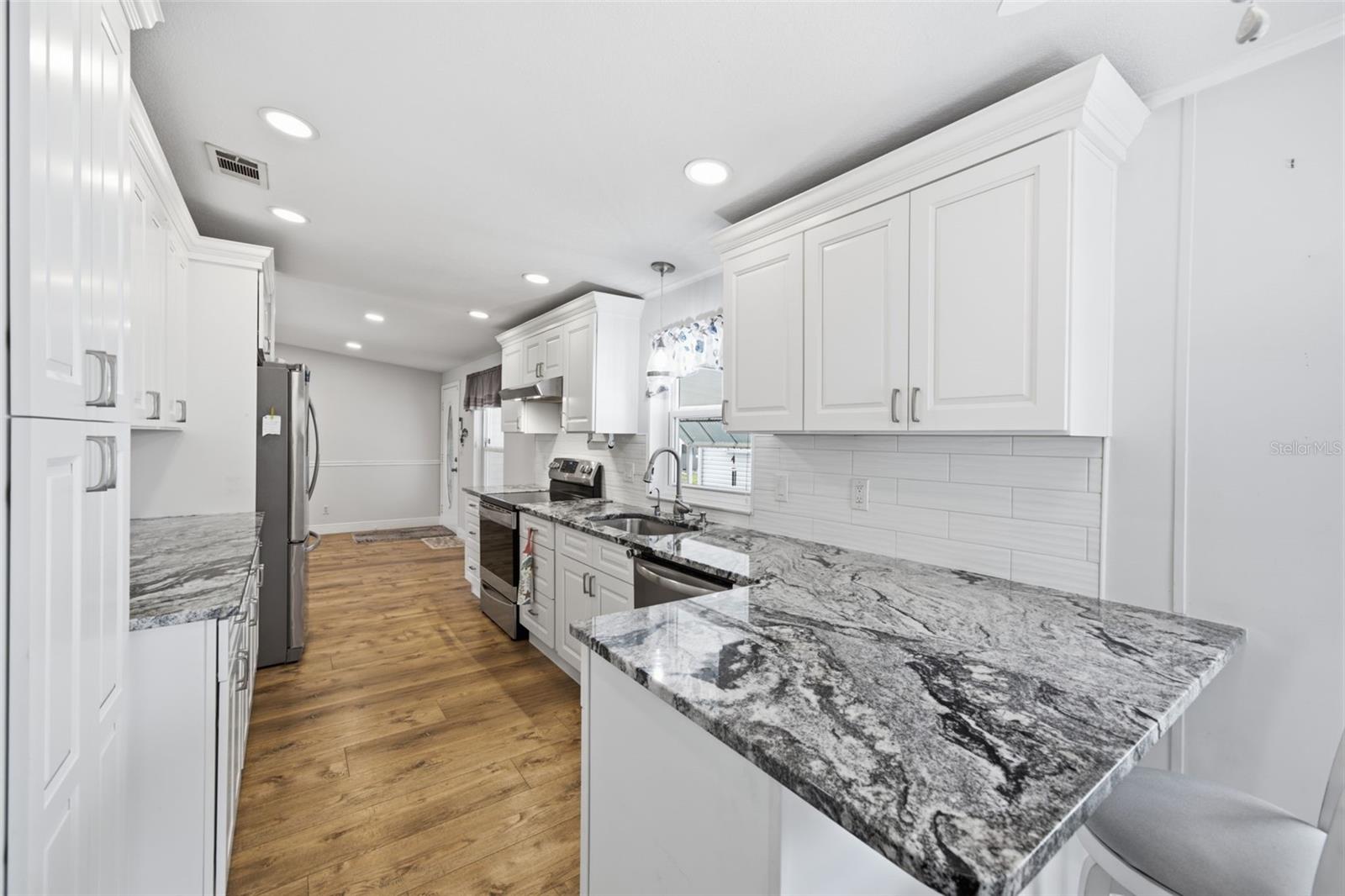 7 FRANGIPANI CIR — photo 11