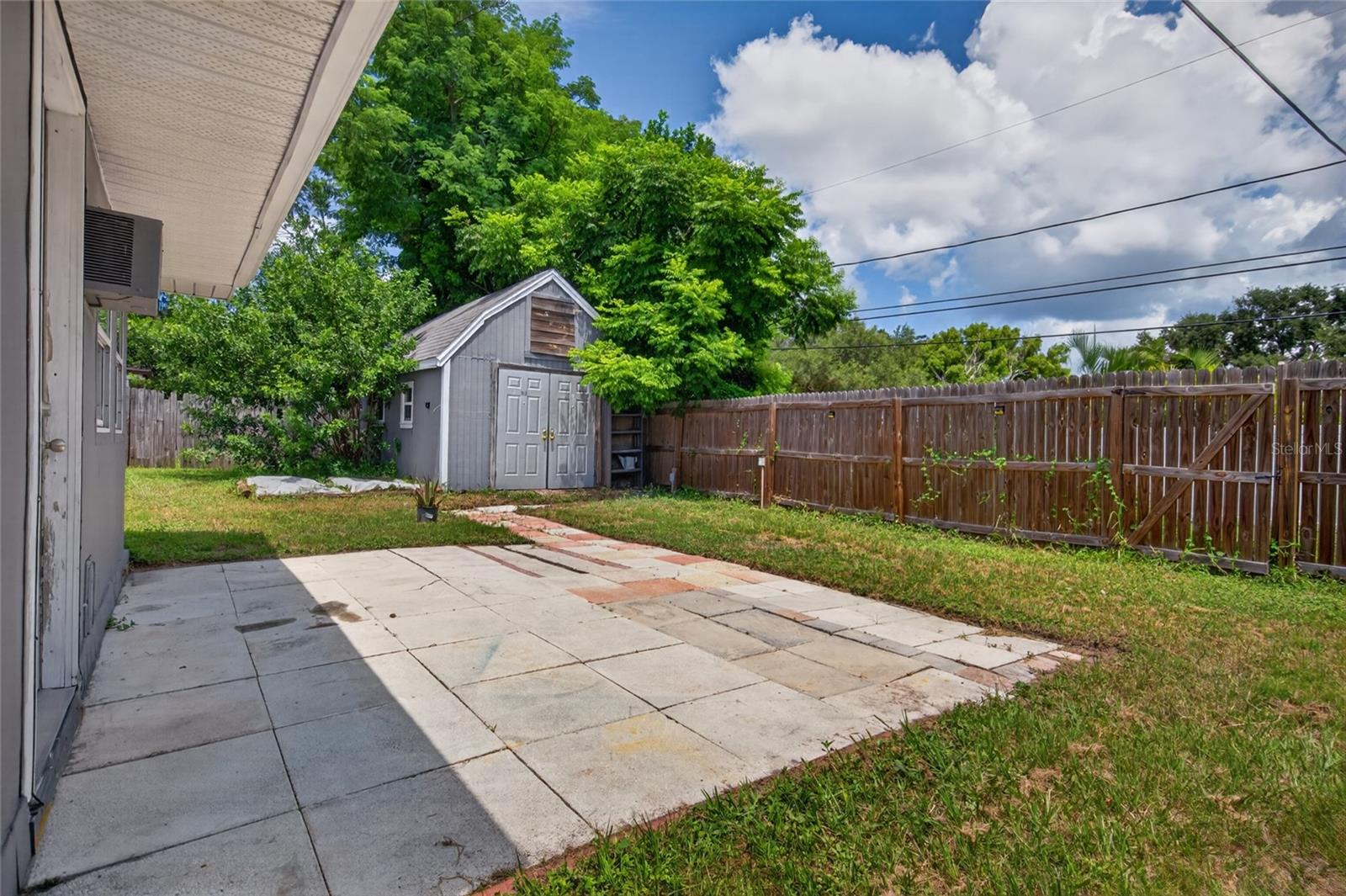 1923 ALBANY DR — photo 28