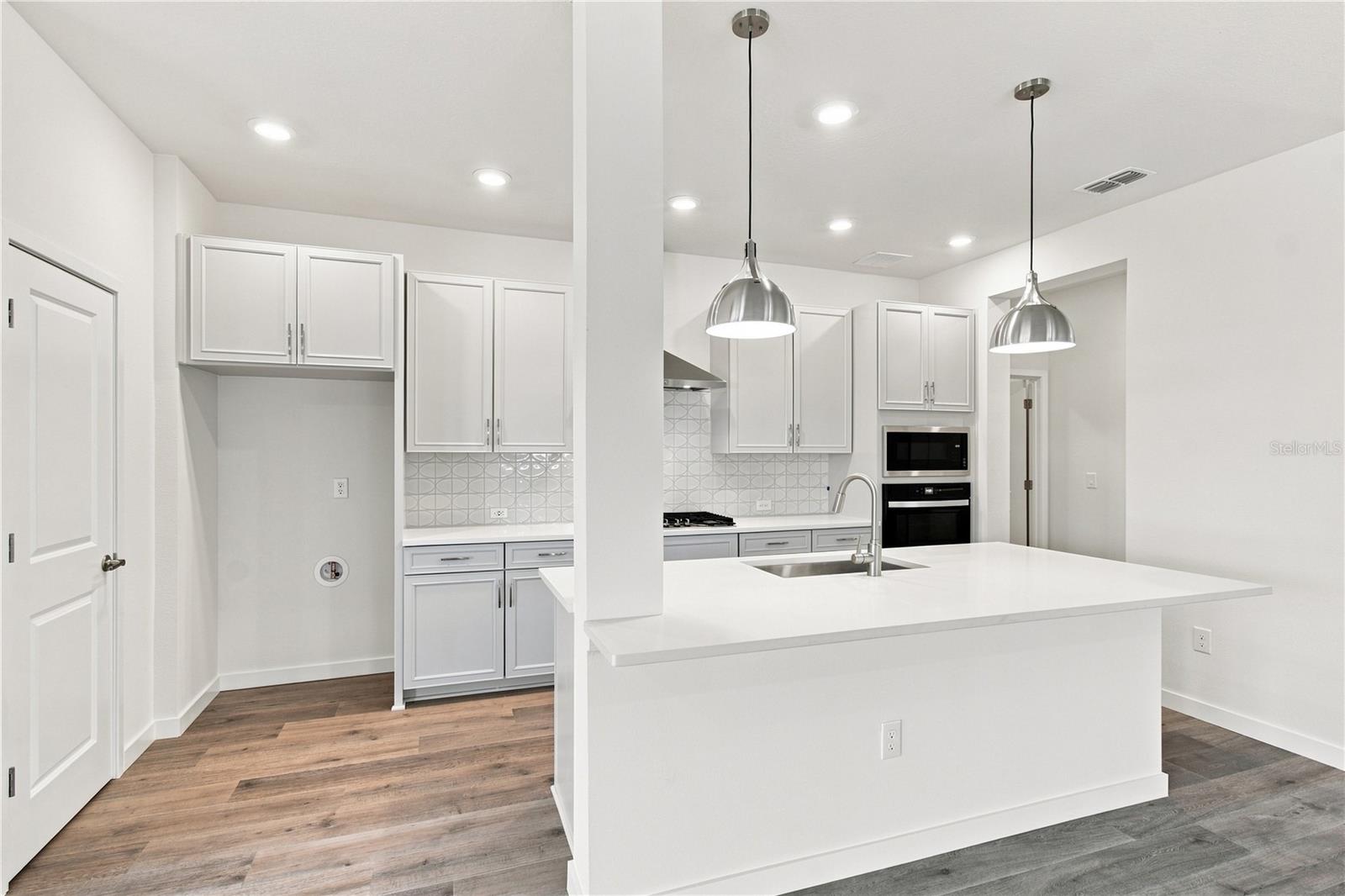 5166 CREEK SAND DR — photo 6