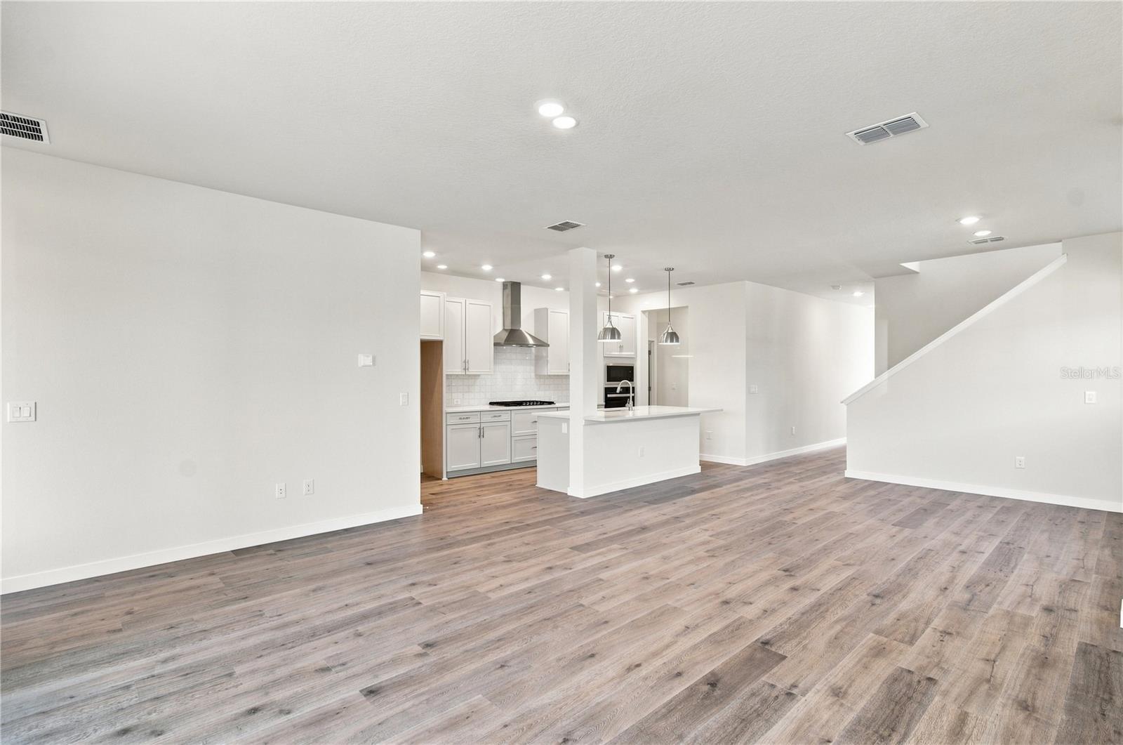 5166 CREEK SAND DR — photo 11