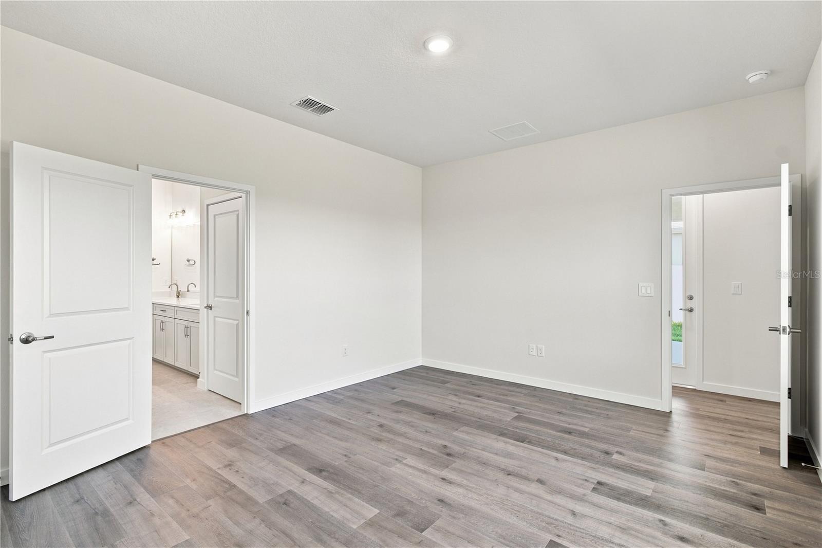 5166 CREEK SAND DR — photo 15