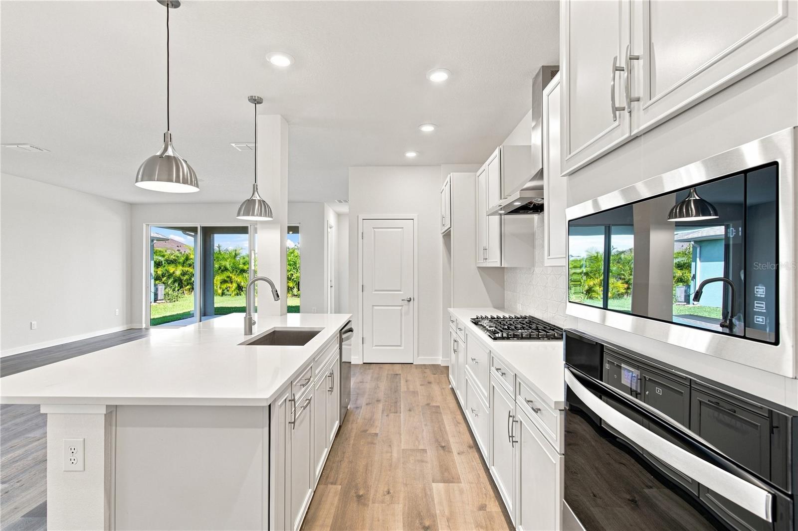 5166 CREEK SAND DR — photo 4