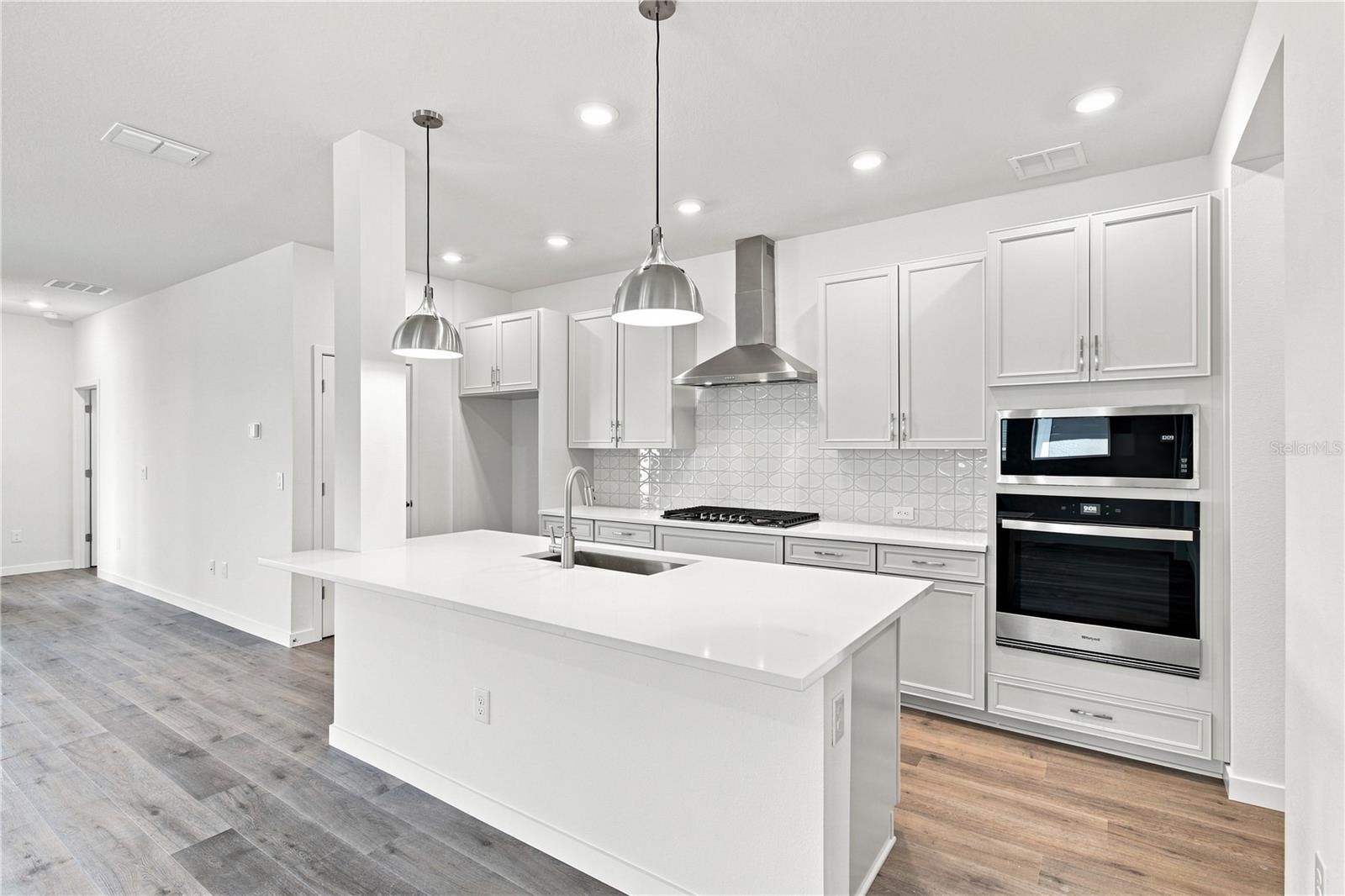 5166 CREEK SAND DR — photo 3