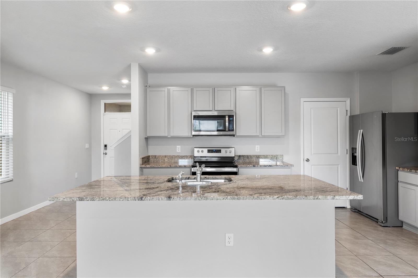 9294 FORGE BREEZE LOOP — photo 10