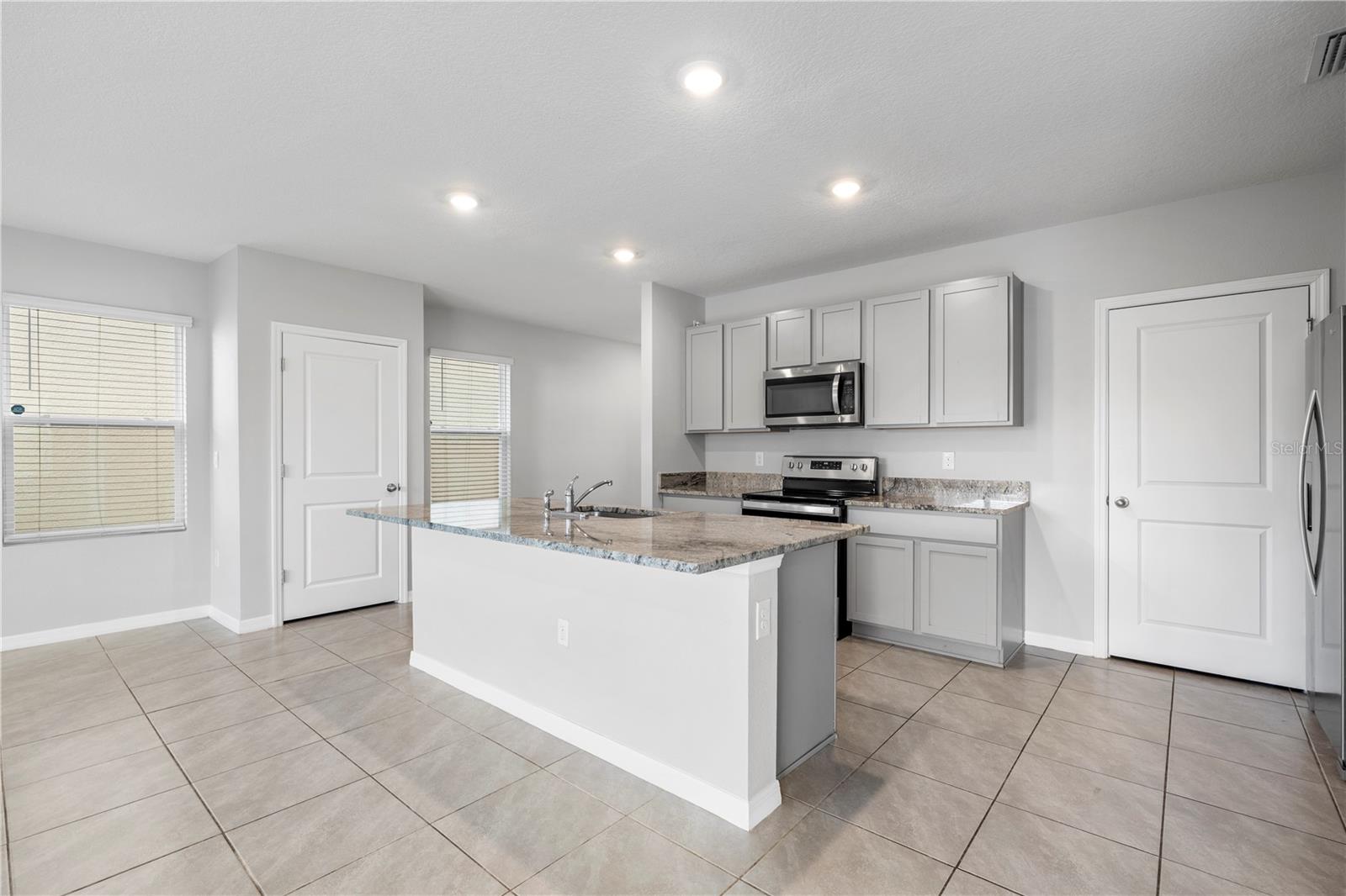 9294 FORGE BREEZE LOOP — photo 11